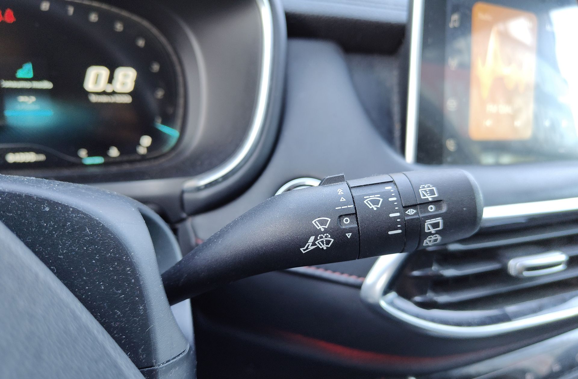 MG HS 1.5 Turbo GDI Luxury DCT - foto 31