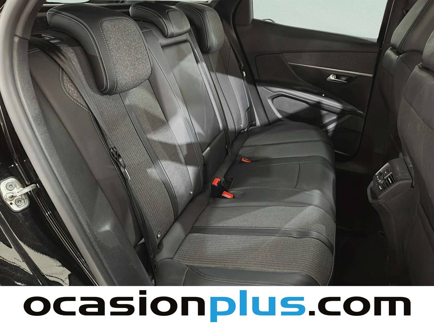 Foto Peugeot 3008 Hybrid Peugeot 3008 3008 Hybrid 300 Allure Pack e-EAT8 (300 CV)