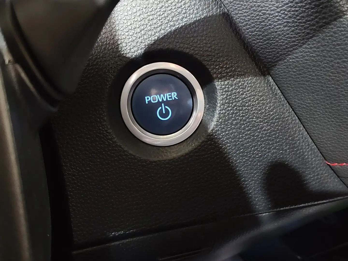 Foto Toyota Corolla Toyota Corolla 180H Advance E-CVT (180 CV)