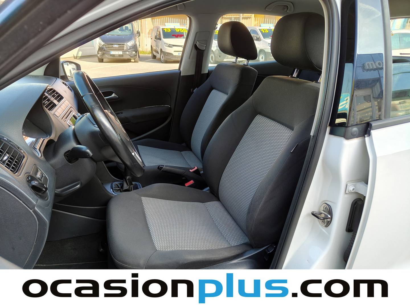 Foto asientos delanteros Volkswagen Polo Volkswagen Polo Advance 1.2 BMT (70 CV)