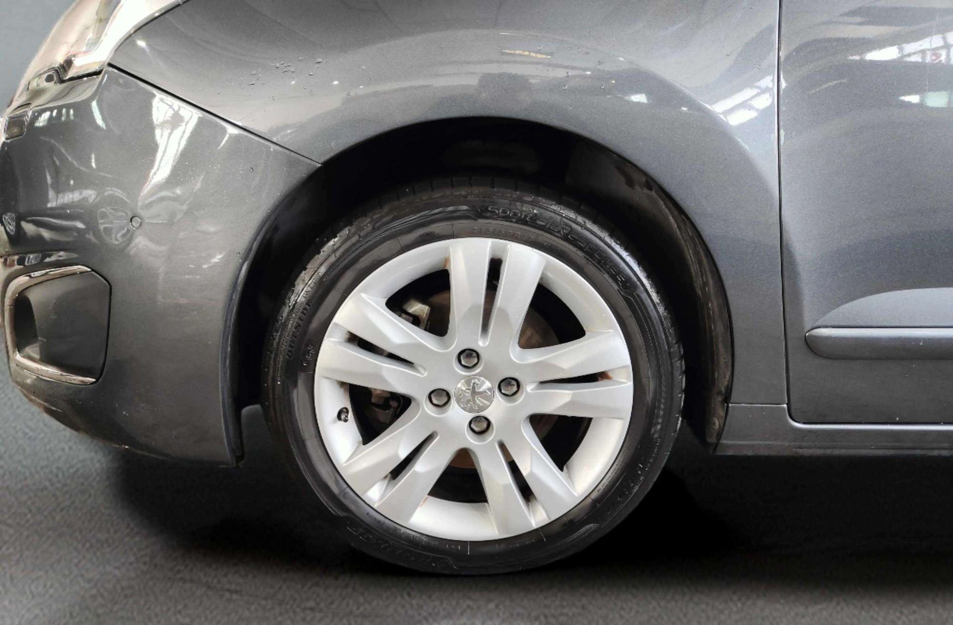 Peugeot 5008 2.0 BlueHDi Allure 7 plazas - foto 40