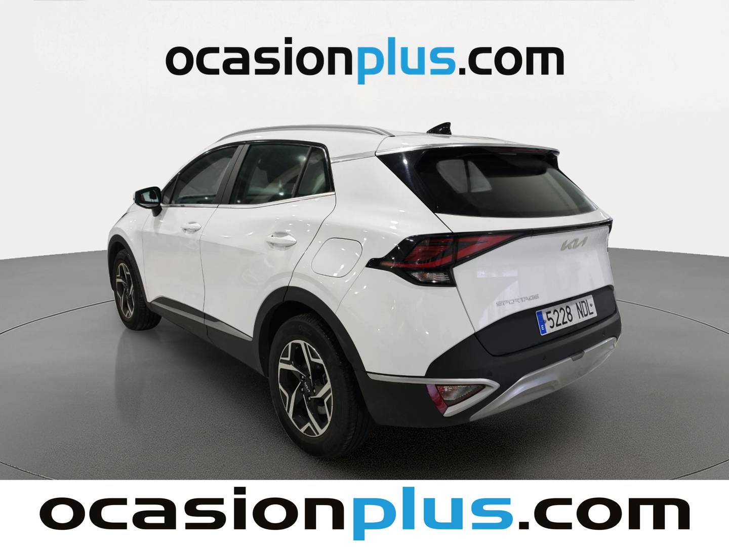 Foto trasera KIA Sportage Kia Sportage 1.6 T-GDi MHEV Business 4x2 DCT (160 CV) izquierda
