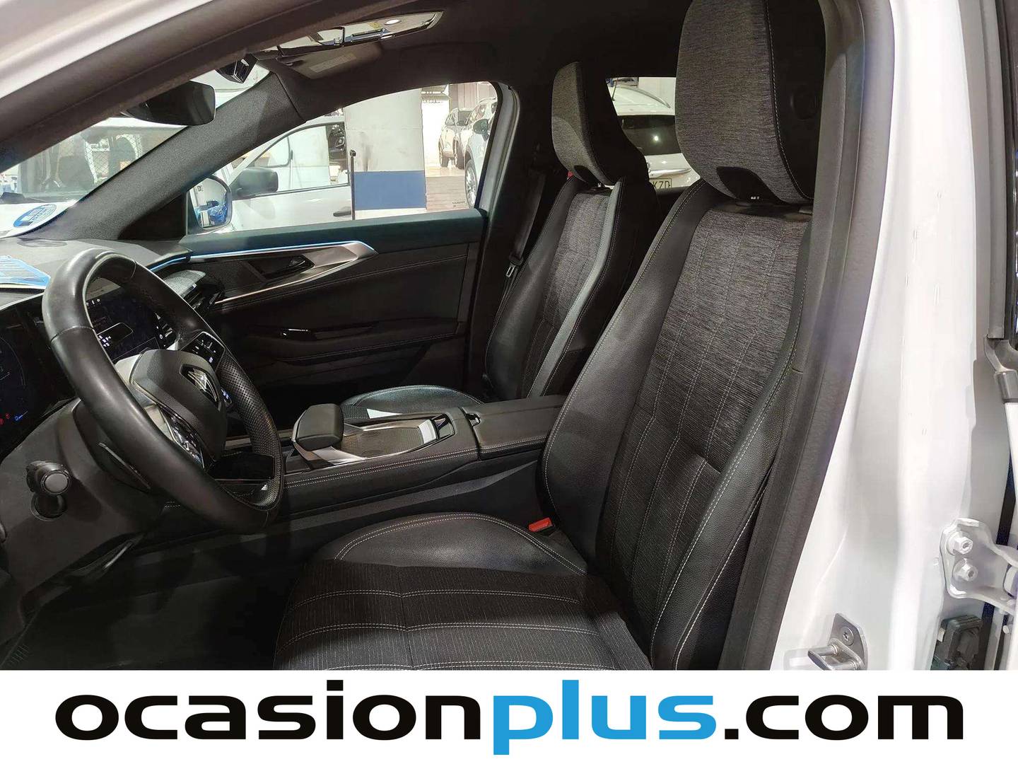 Foto asientos delanteros Renault Austral Renault Austral Techno E-Tech Full Hybrid (200 CV)