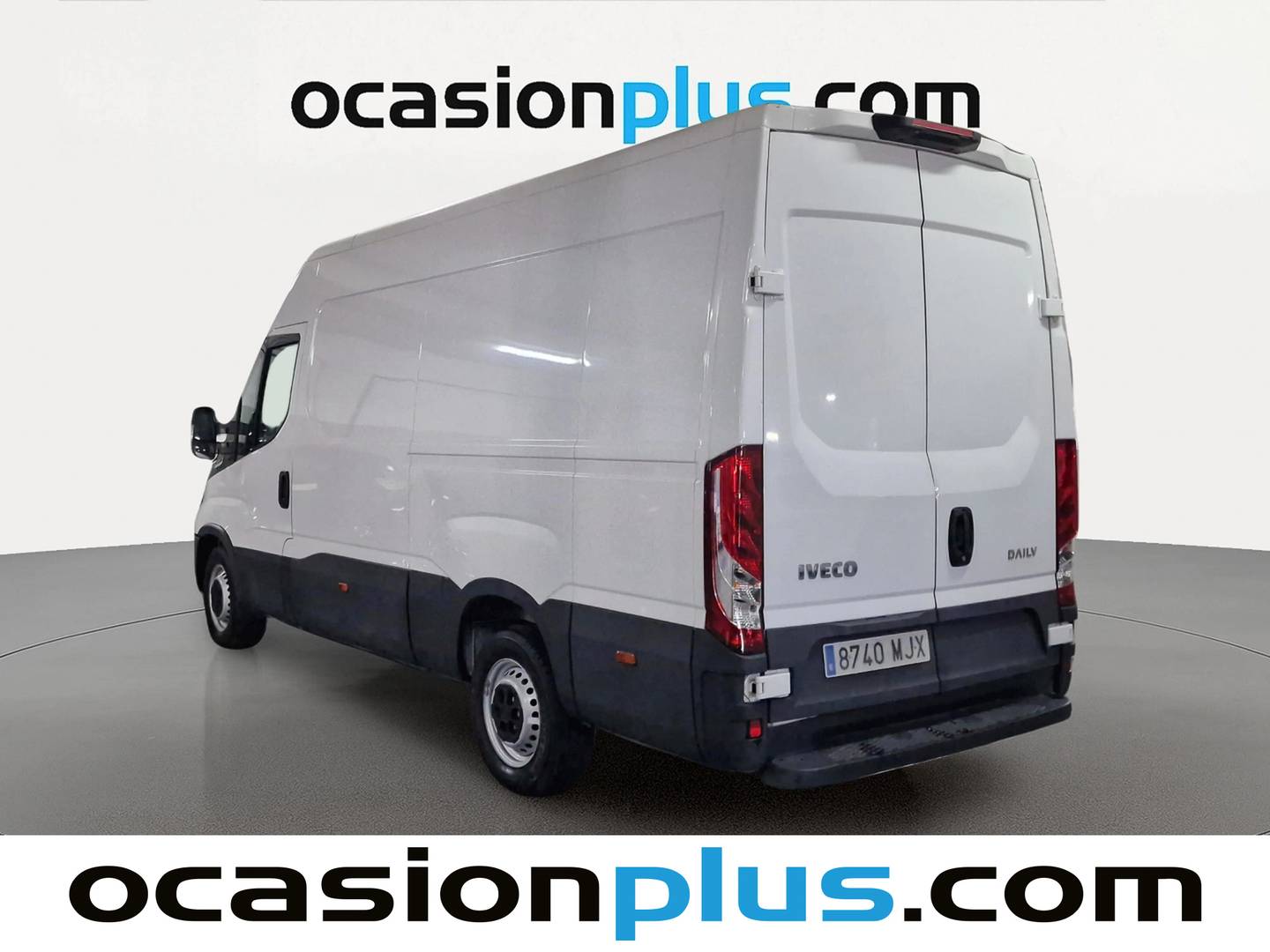 Foto trasera Iveco Daily Iveco Daily Furgon 35S 16H V 3520/H2 (156 CV) 3 Plazas izquierda