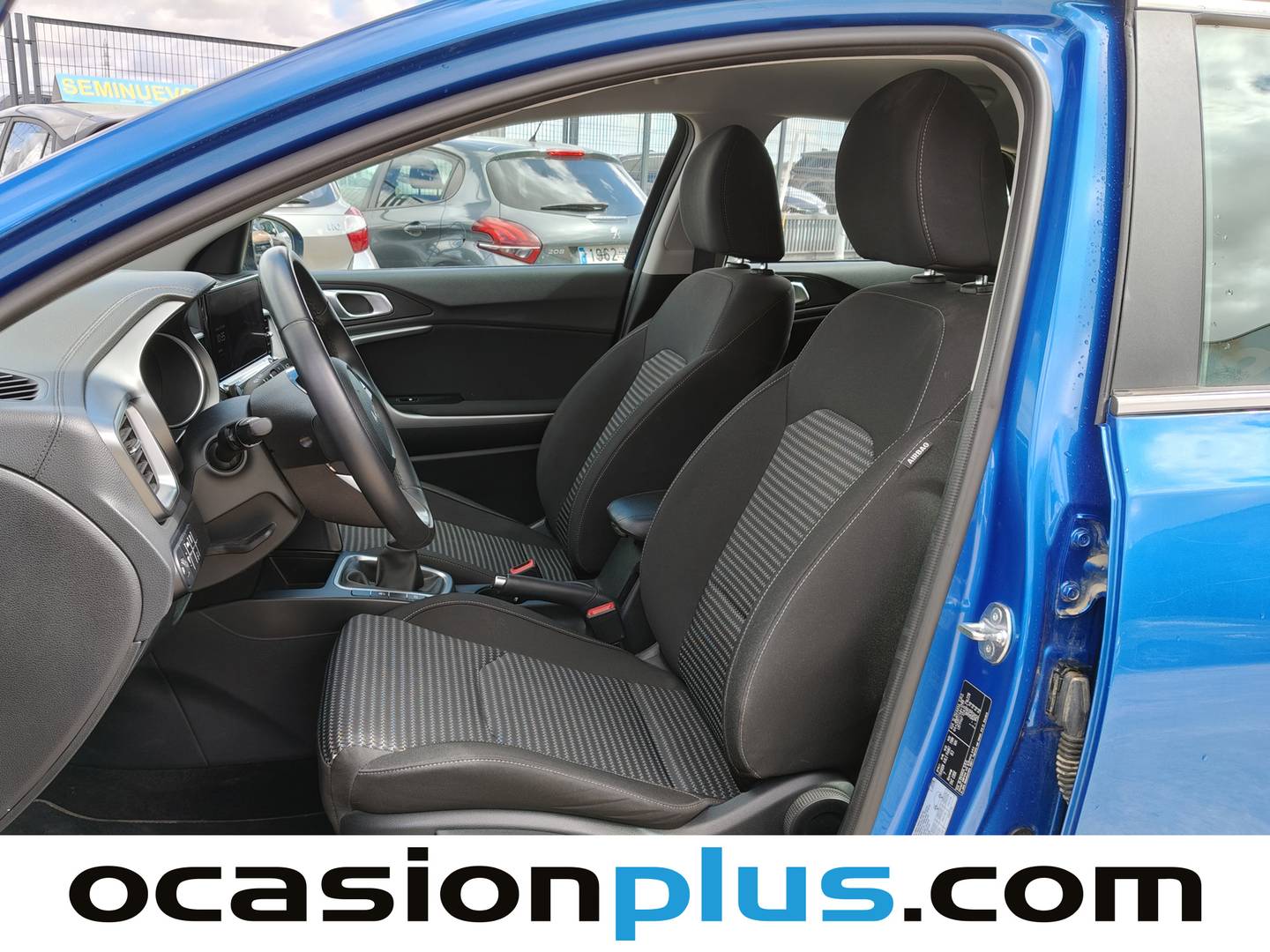Foto asientos delanteros KIA XCeed KIA XCeed 1.0 T-GDi Drive (100 CV)