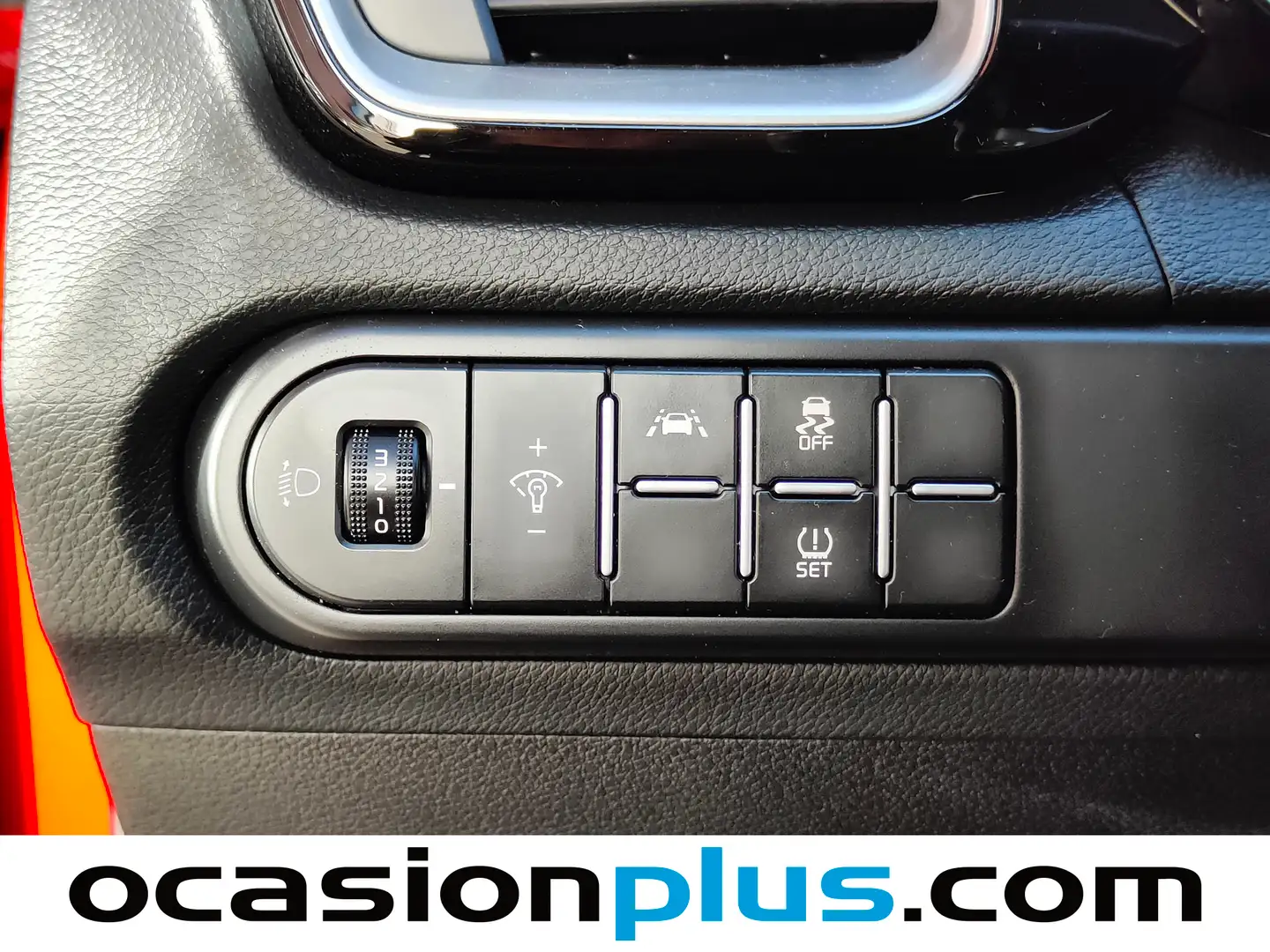 Foto KIA XCeed Kia XCeed 1.6 MHEV Tech DCT (136 CV)