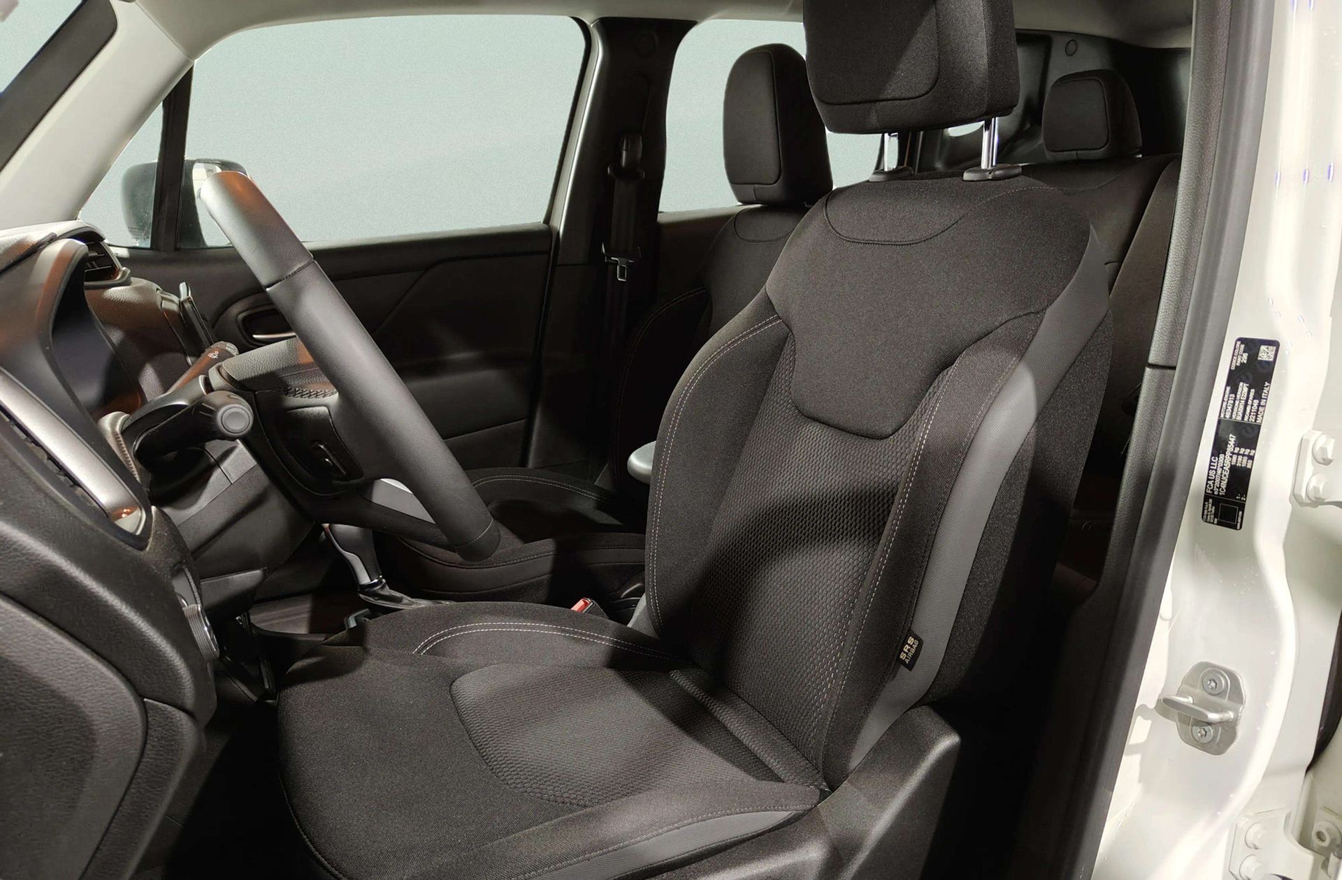 Jeep Renegade eHybrid 1.5 Limited ATX - foto 11