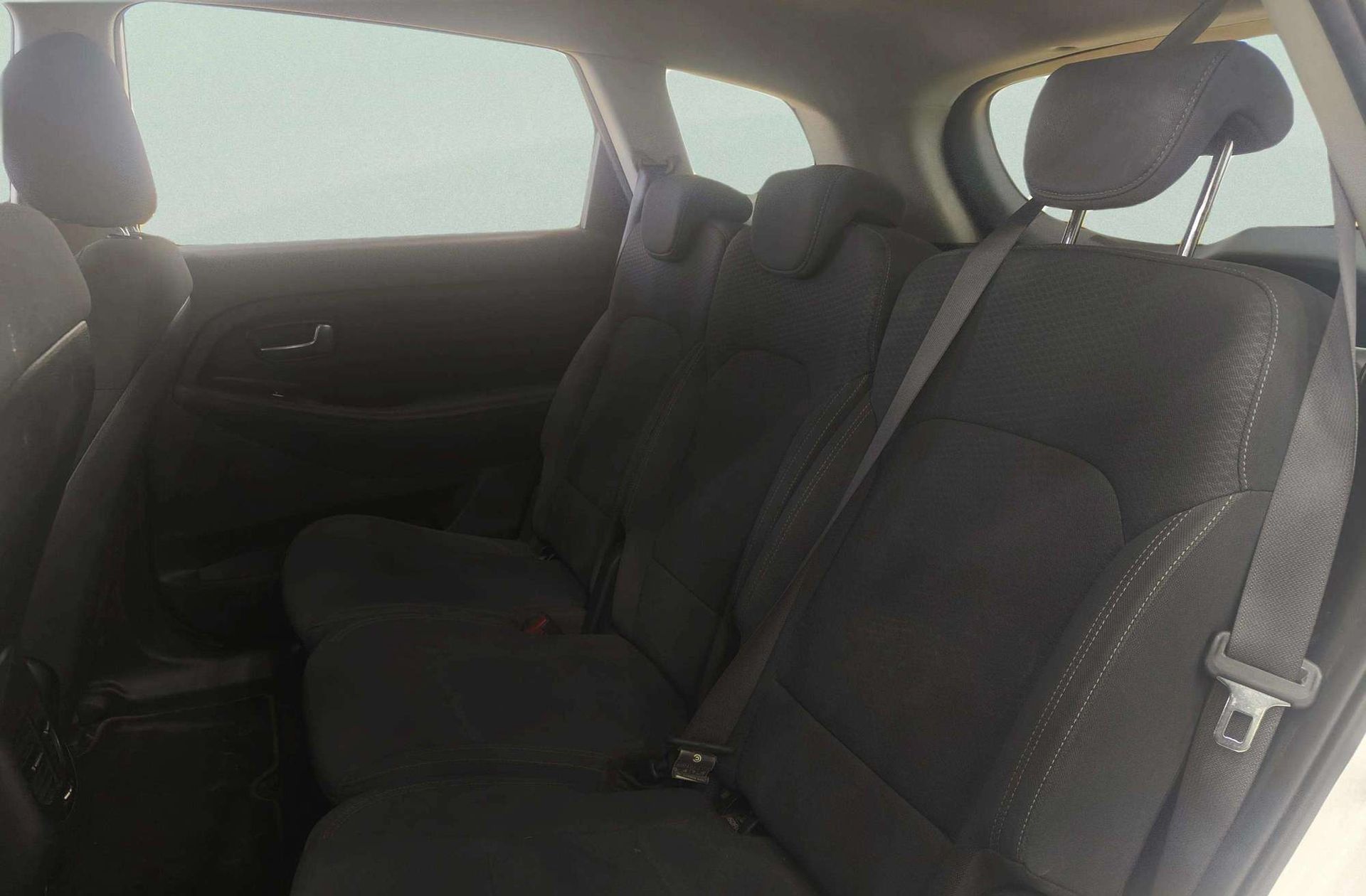 Kia Carens 1.7 CRDi VGT Eco-Dynamics Basic - foto 9