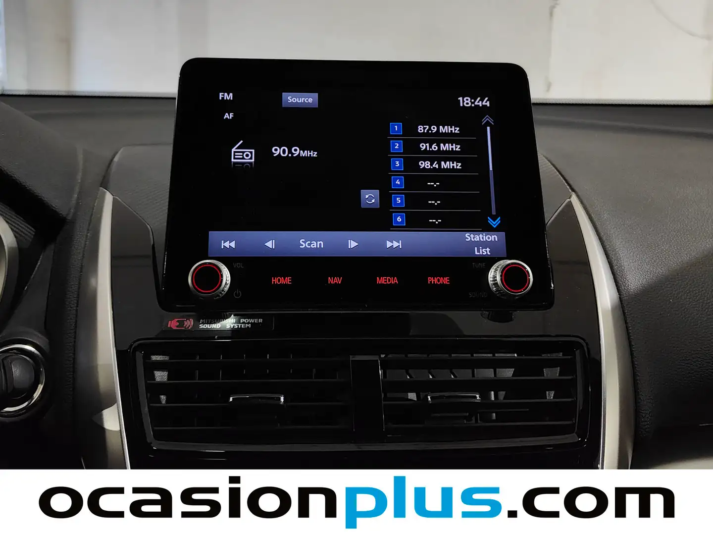 Foto Mitsubishi Eclipse Cross Mitsubishi Eclipse Cross 2.4 PHEV Kaiteki 4WD Auto (188 CV)