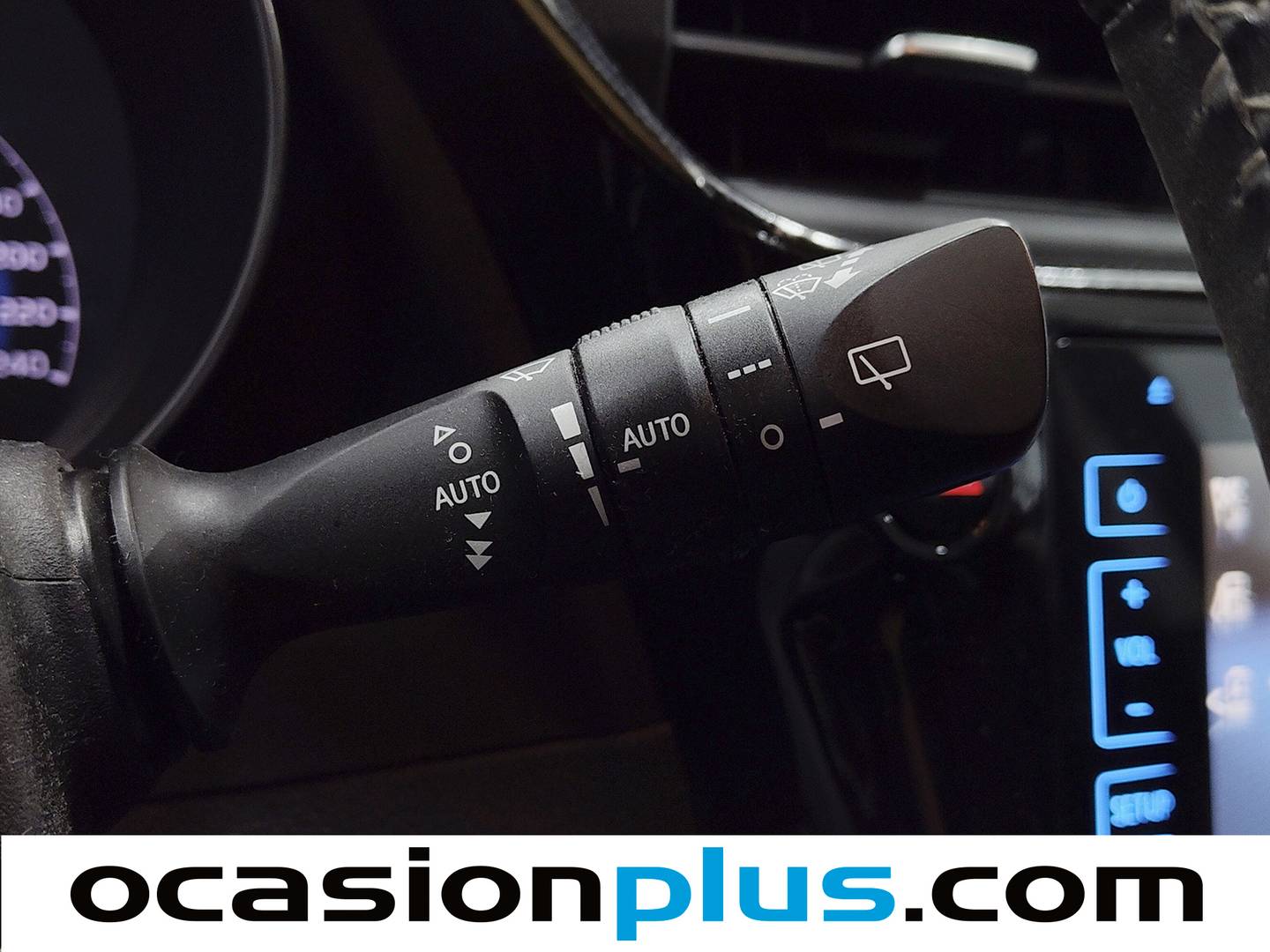 Extras del Toyota Auris Toyota Auris 140H Touring Sports Active (136 CV)