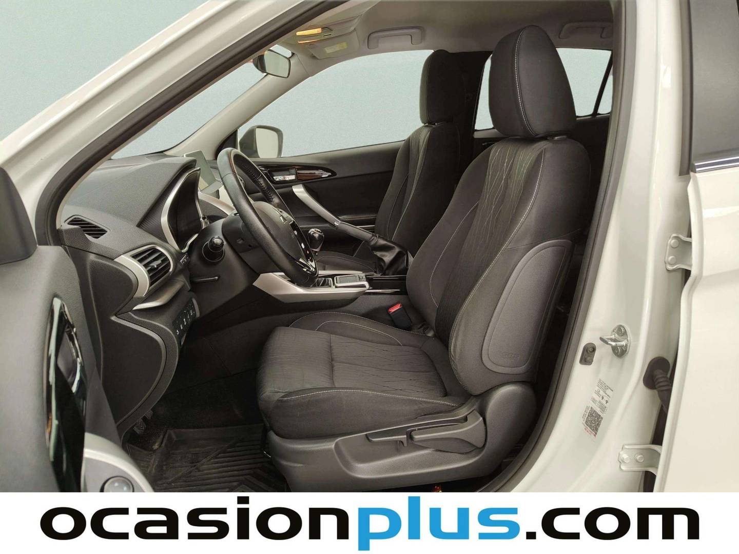 Foto asientos delanteros Mitsubishi Eclipse Cross Mitsubishi Eclipse Cross 150T Motion (163 CV)