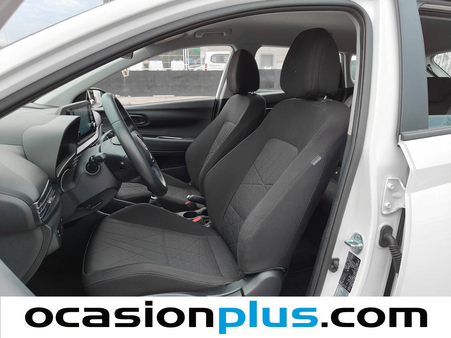 Foto asientos delanteros Hyundai Bayon Hyundai Bayon 1.2 MPI Maxx (84 CV)