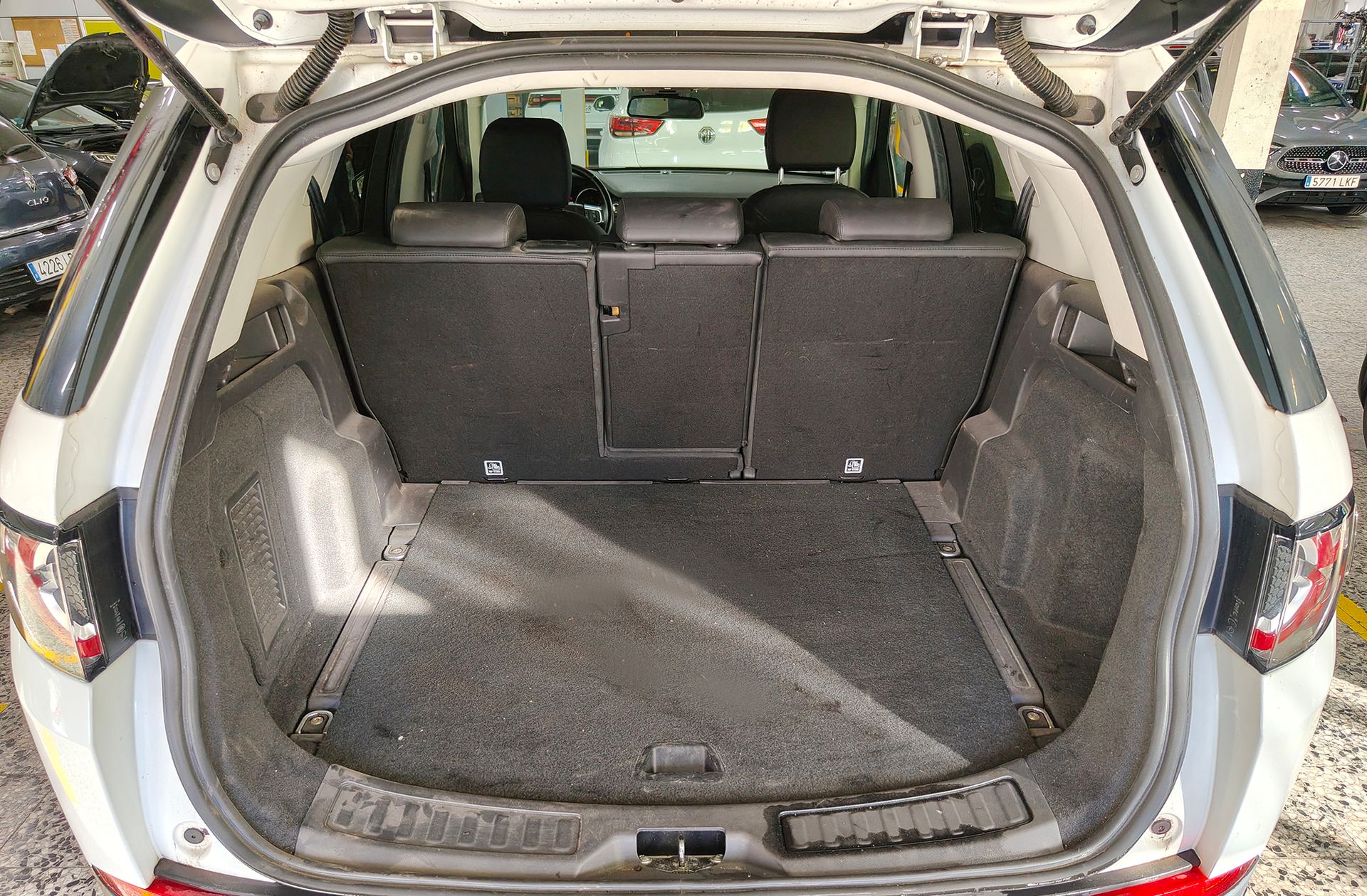 Land Rover Discovery Sport 2.0L TD4 HSE 4x4 - foto 18