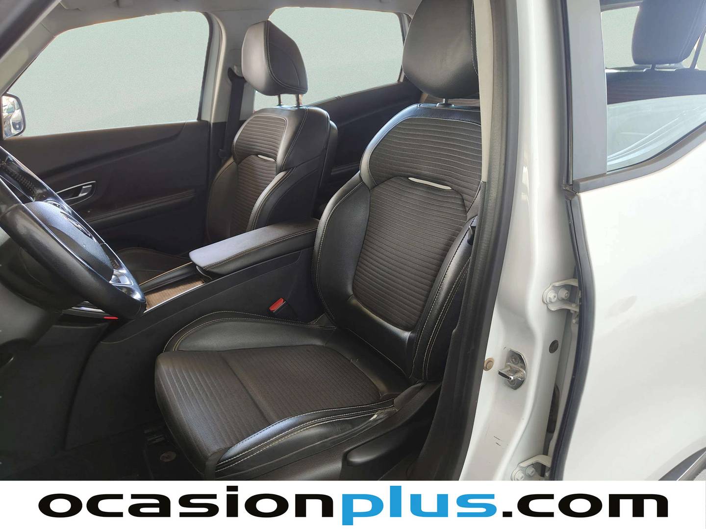 Foto asientos delanteros Renault Scénic Renault Scenic dCi 110 Zen Energy (110 CV)