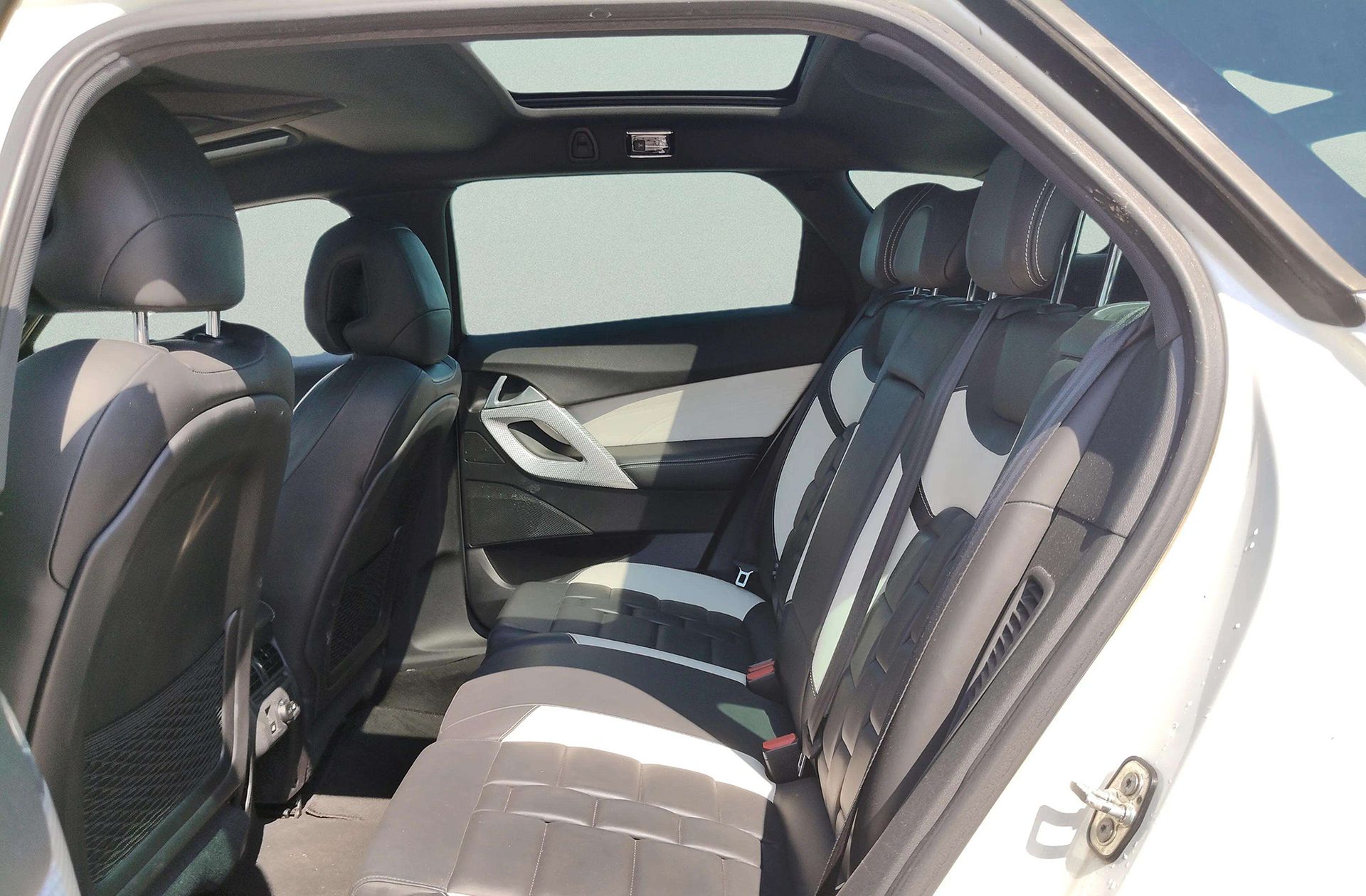 Citroën DS5 Hybrid4 Airdream Sport - foto 18