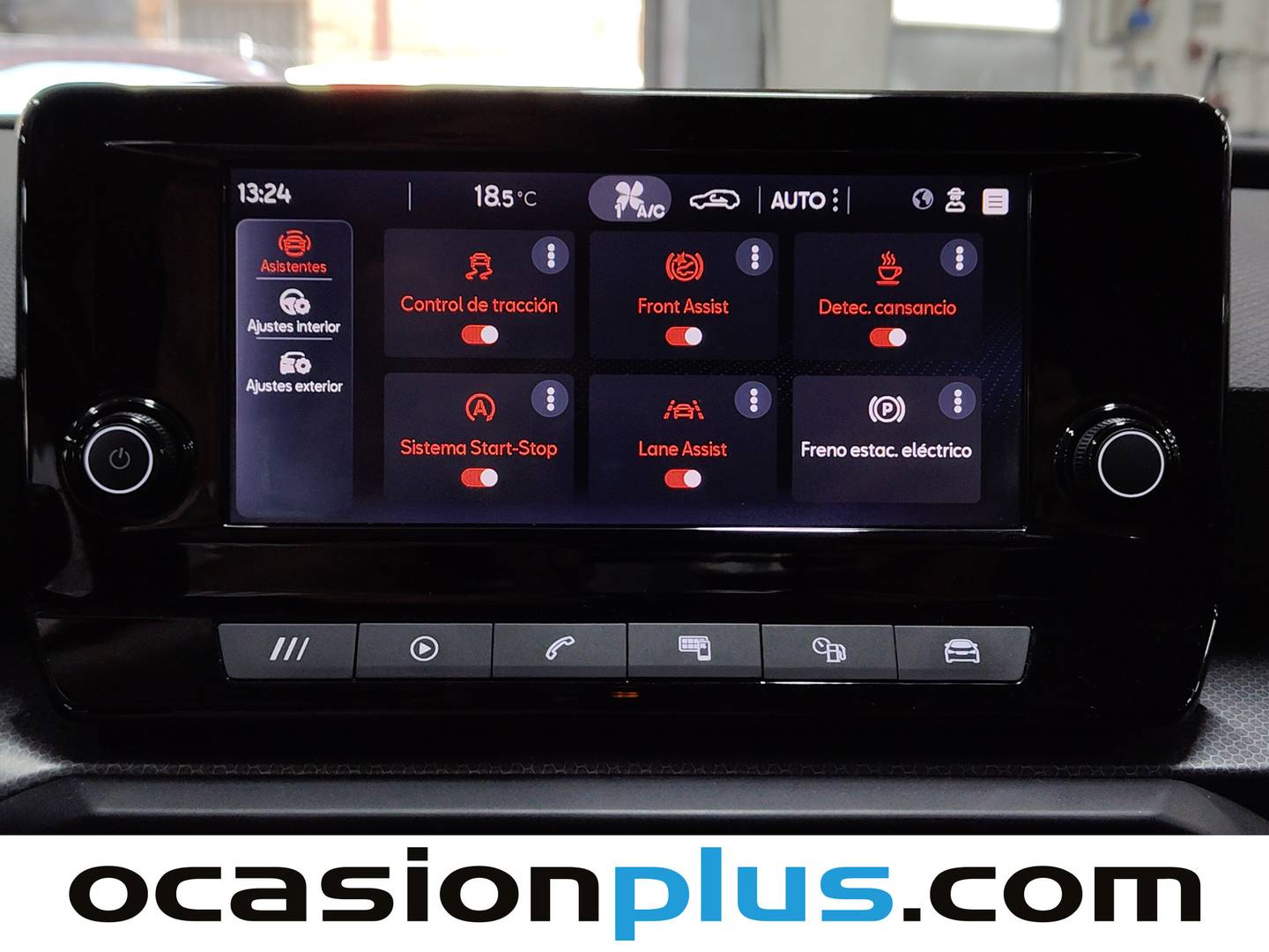 Extras y acabados del Seat León Seat León 1.0 TSI S&S Reference Go (110 CV)