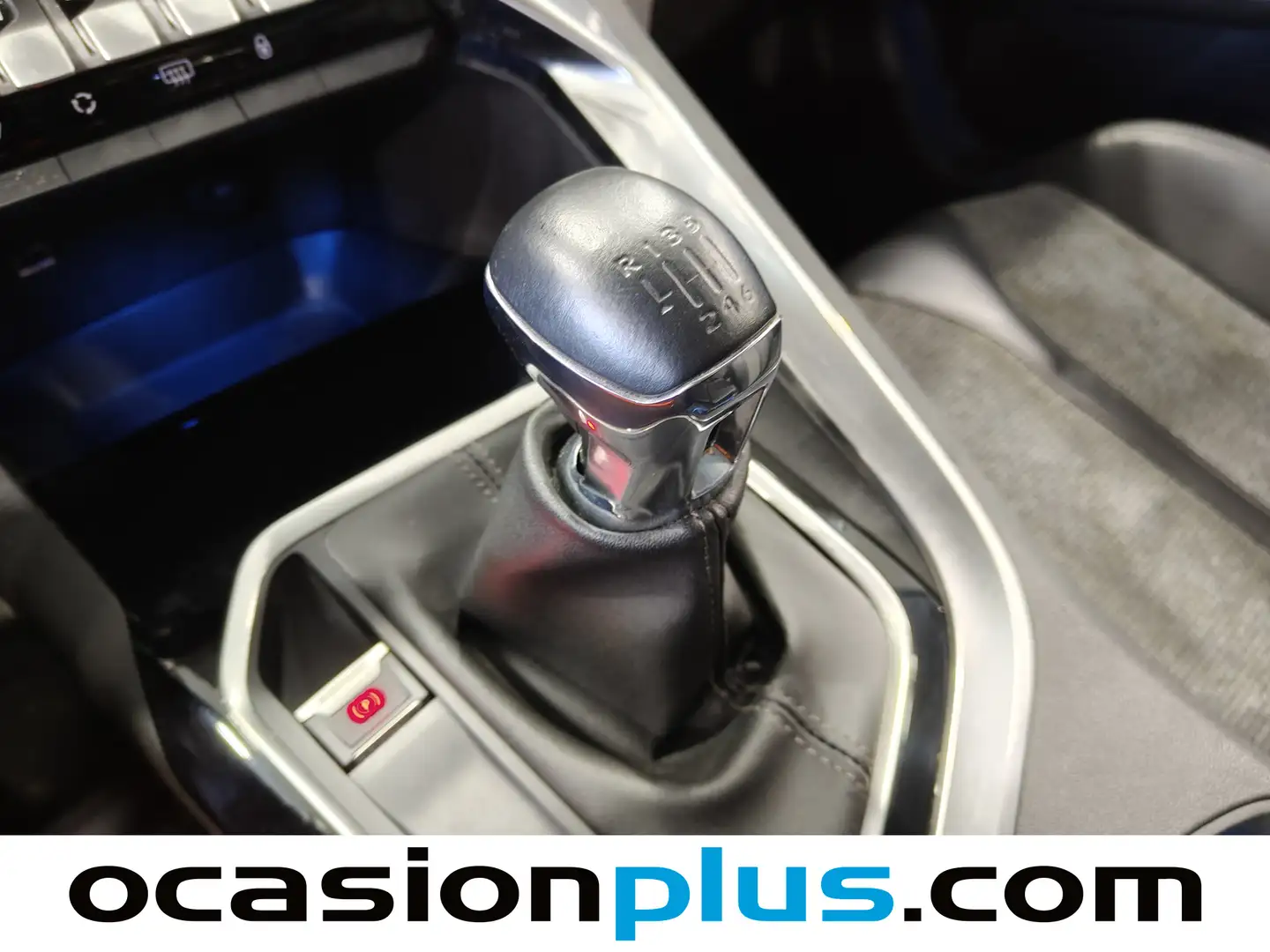 Foto Peugeot 3008 Peugeot 3008 PureTech 130 Allure (130 CV)