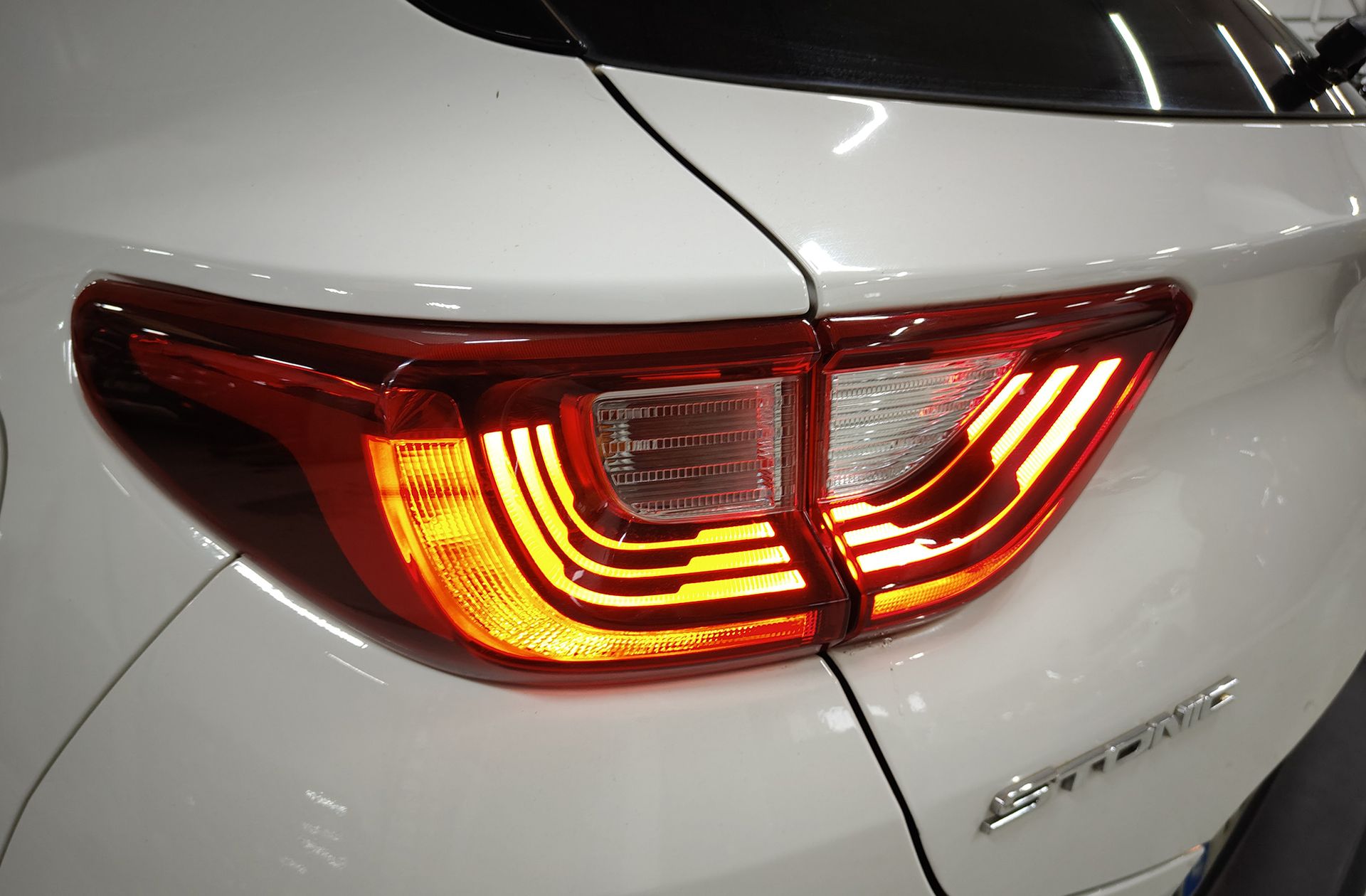 Kia Stonic 1.0 T-GDi Eco-Dynamic Drive - foto 15