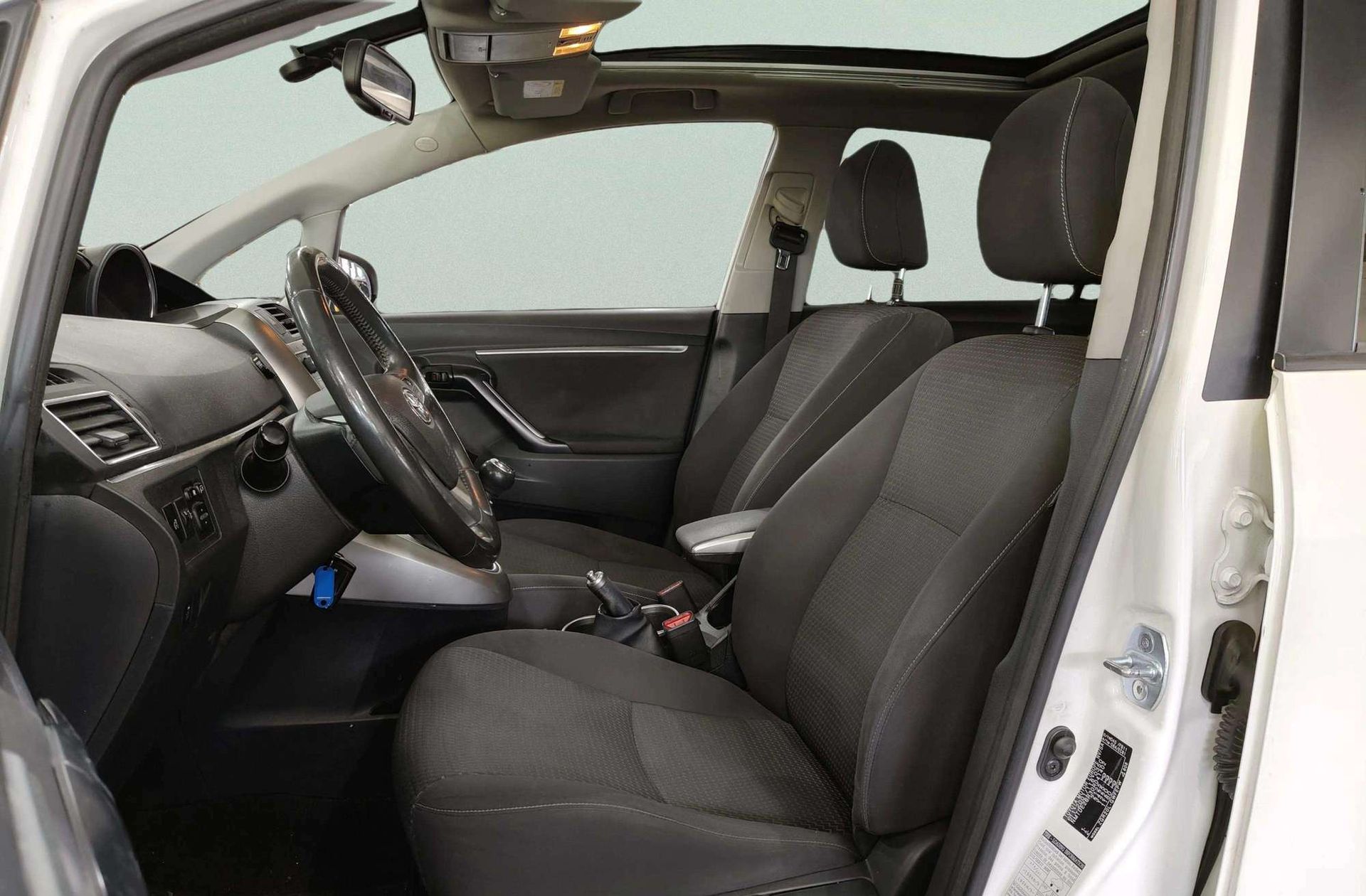 Toyota Verso 130 Advance - foto 10