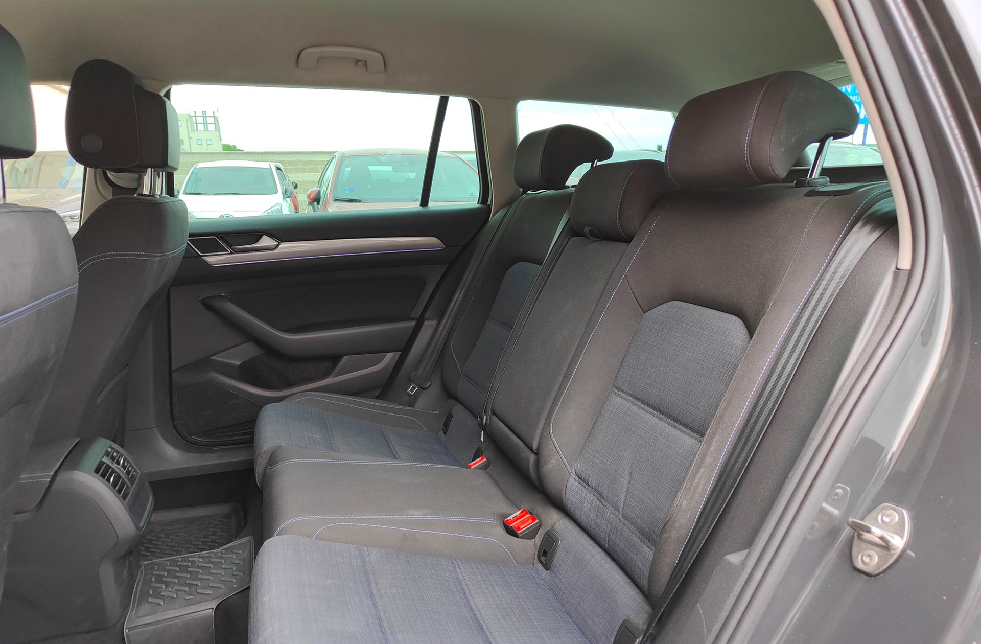 Volkswagen Passat Variant GTE 1.4 TSI e-Power DSG - foto 12