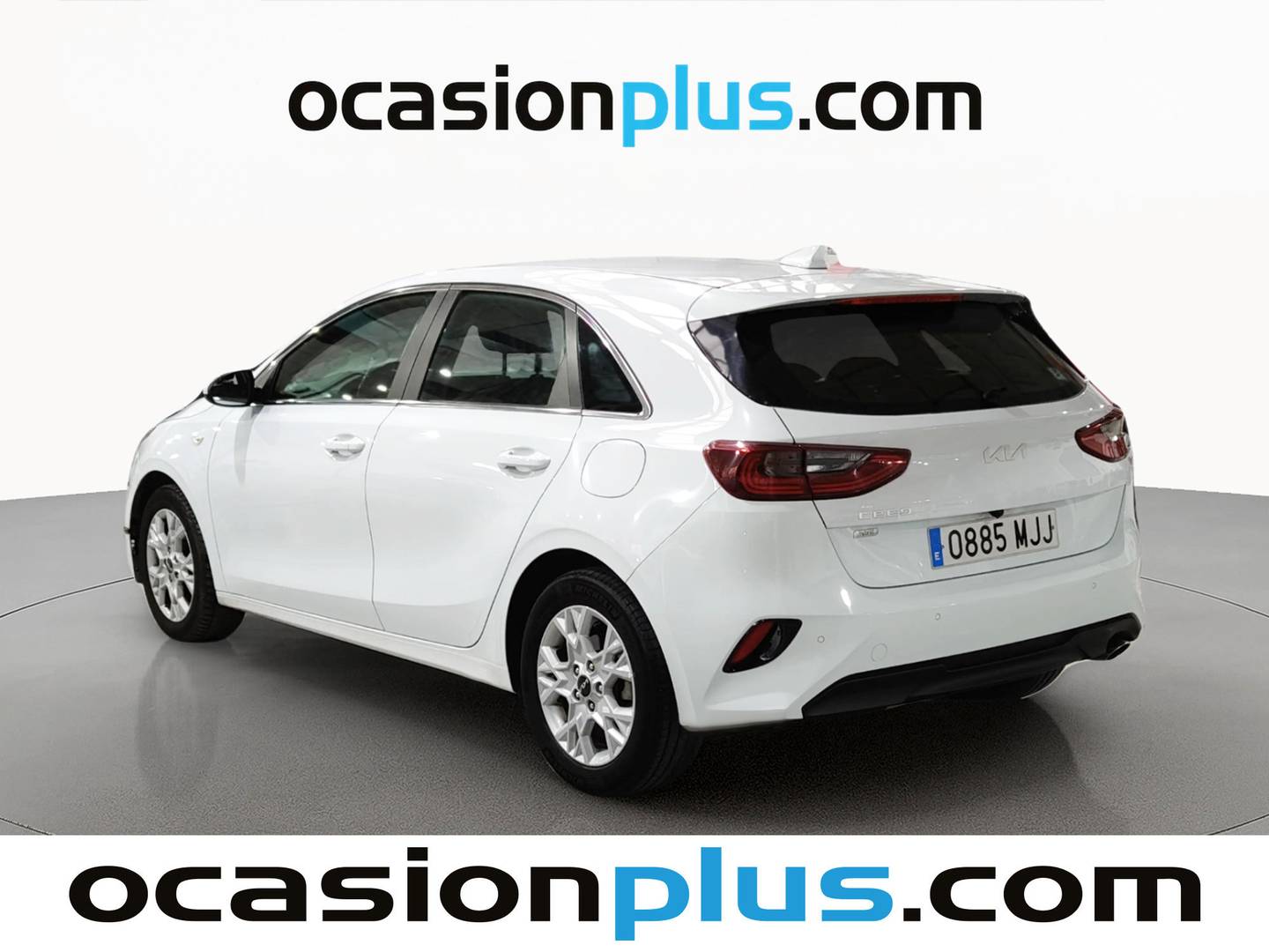 Foto trasera KIA Ceed KIA Ceed 1.6 MHEV iMT Drive (136 CV) izquierda