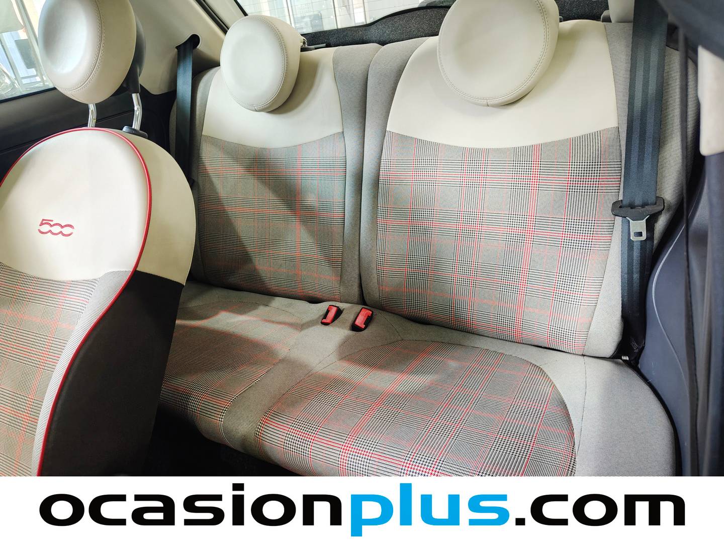 Foto asientos traseros Fiat 500 Fiat 500 1.2 8v Lounge (69 CV)