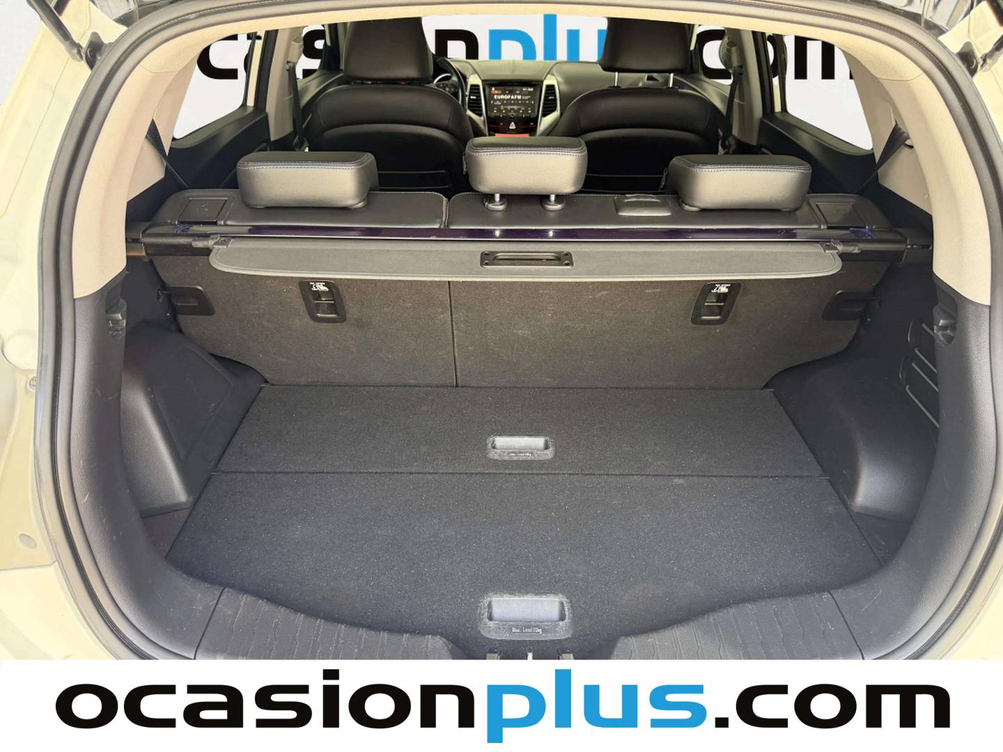 Fotos maletero SsangYong Tivoli SsangYong Tivoli D16T Limited 4x4 Auto (115 CV)