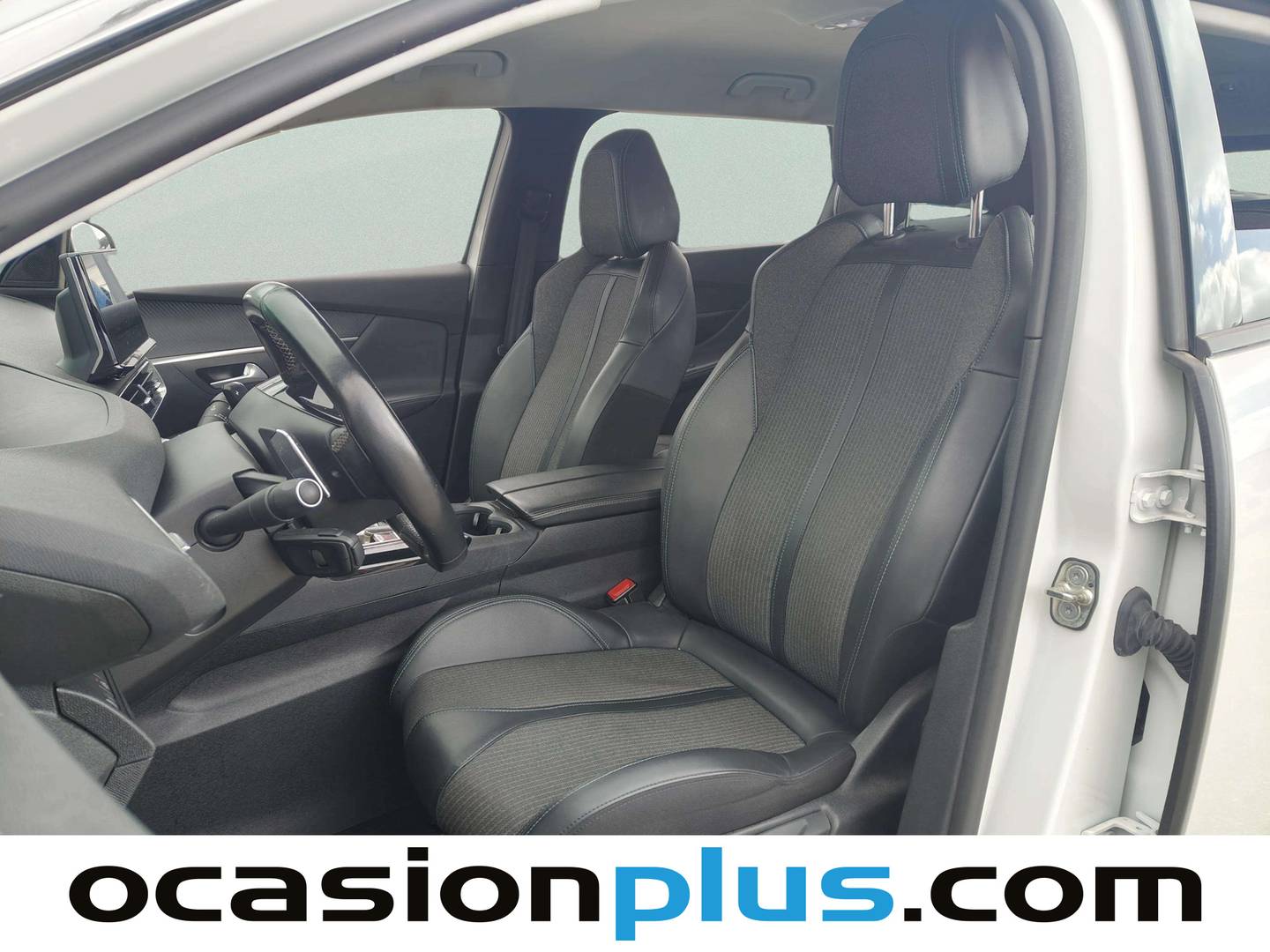 Foto asientos delanteros Peugeot 5008 Peugeot 5008 BlueHDi 130 S&S Allure EAT8 (130 CV) 7 Plazas