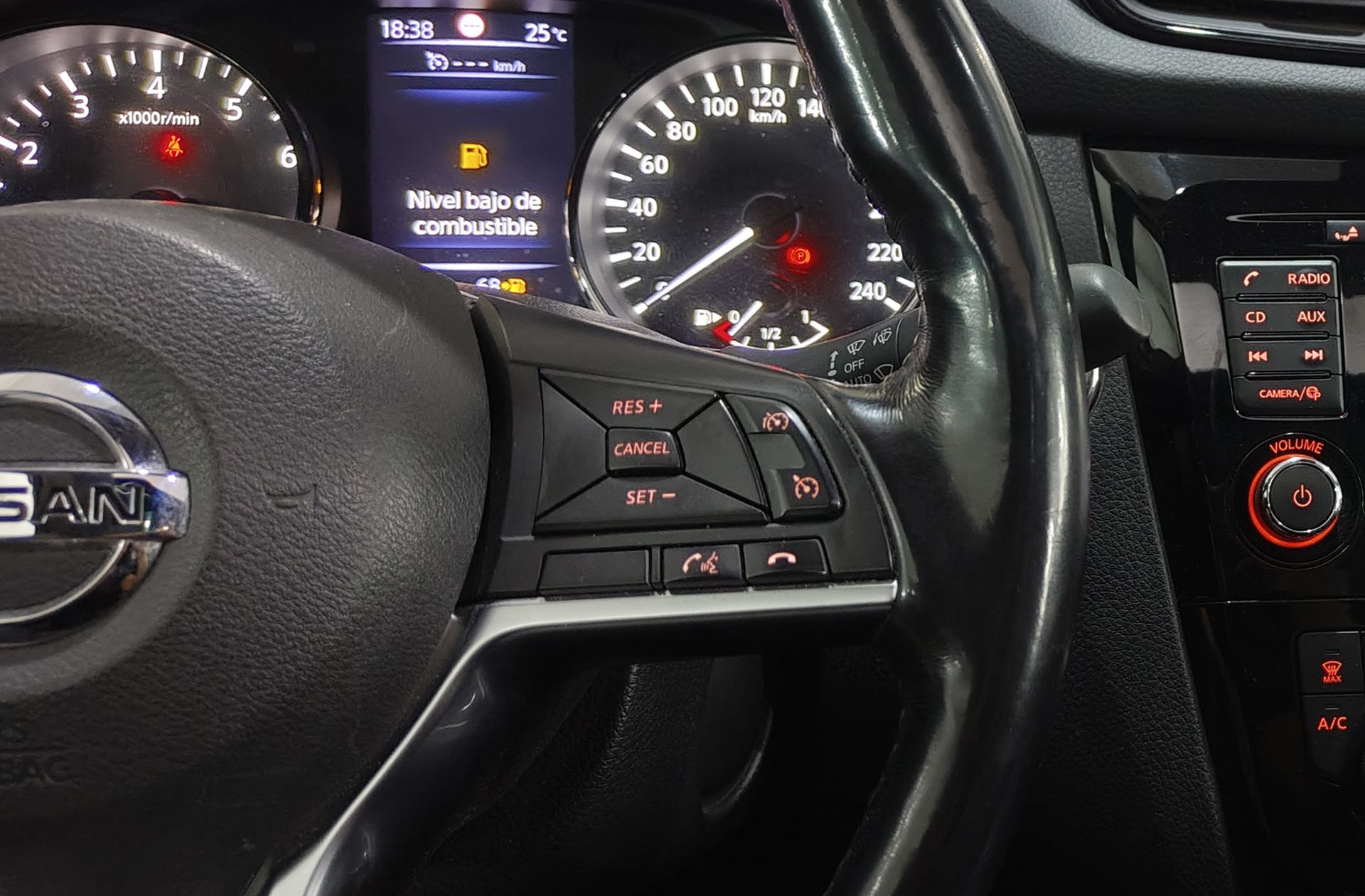 Nissan X-Trail DIG-T Tekna - foto 31