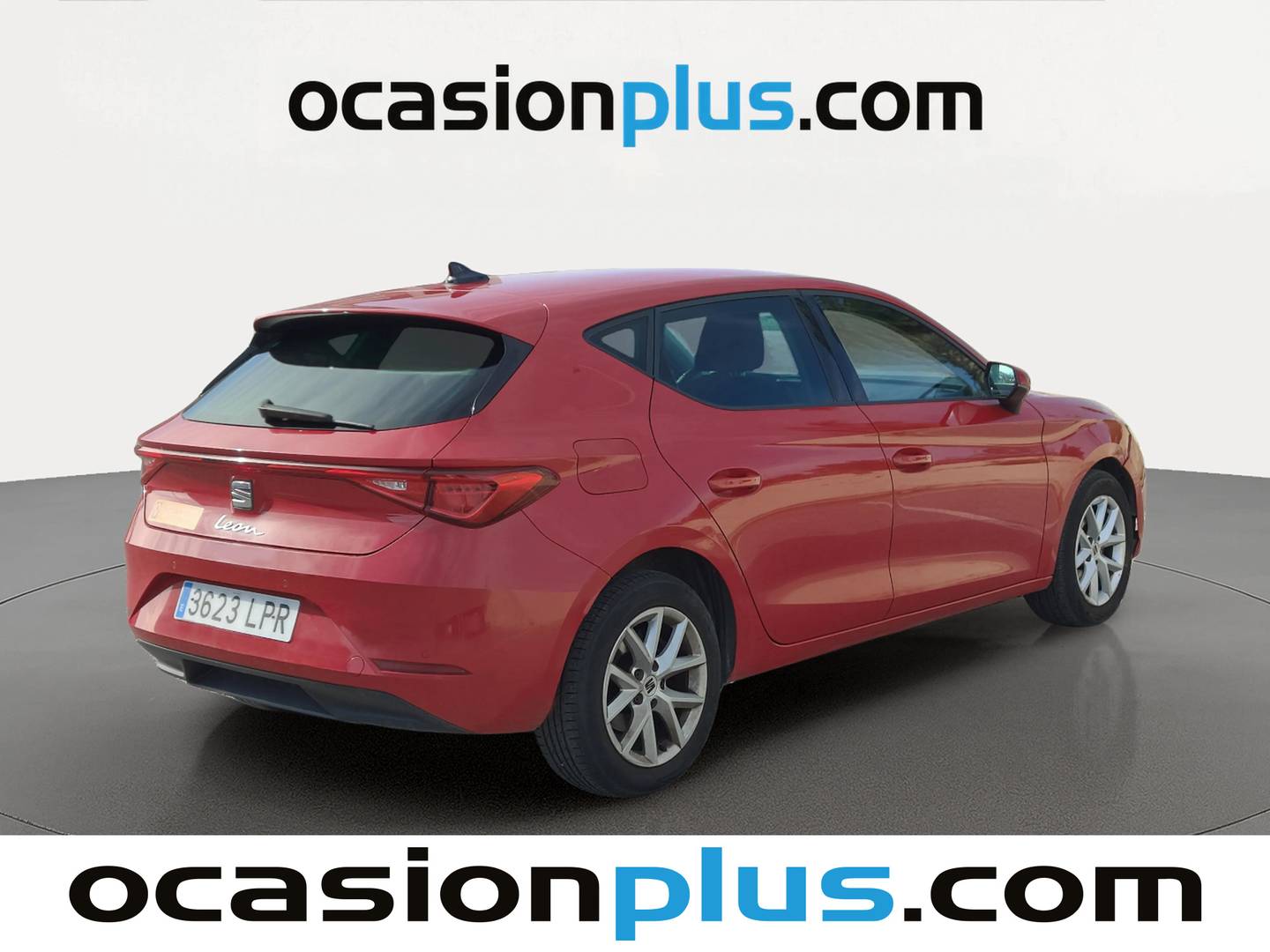 Foto trasera Seat León Seat León 1.0 eTSI S&S Style Go DSG (110 CV) derecha