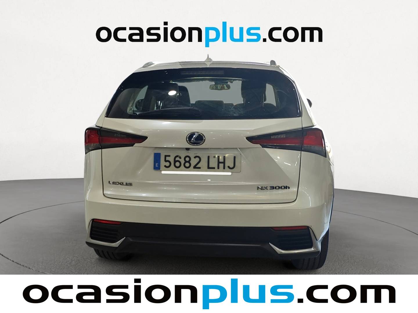 Foto Lexus NX Lexus NX 300h Business 2WD (197 CV)