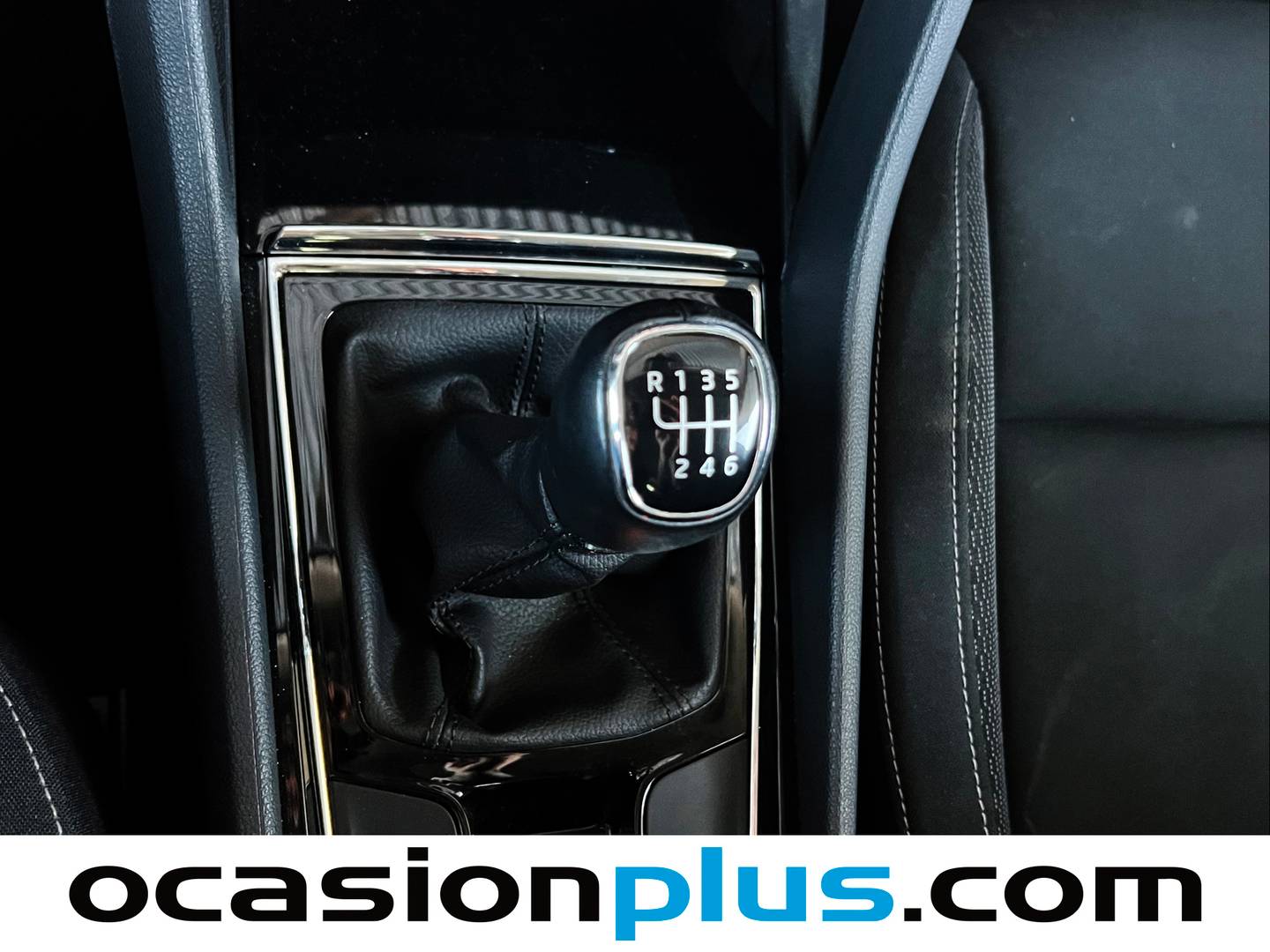 Foto Skoda Karoq Skoda Karoq 2.0 TDI Selection (115 CV)