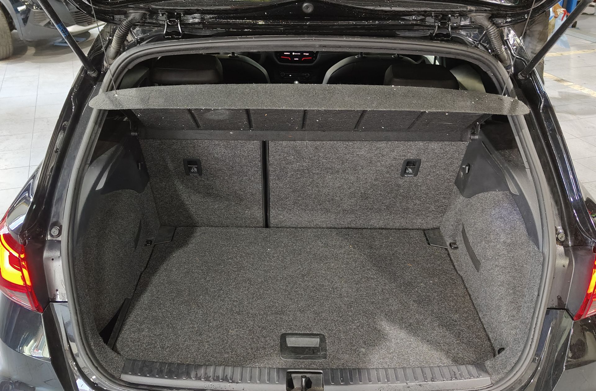 SEAT Arona 1.6 TDI Xcellence DSG - foto 19