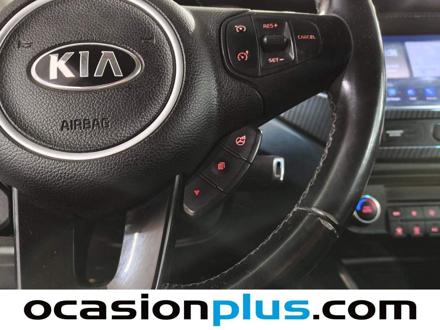 Extras y acabados del KIA Carens Kia Carens 1.6 GDi Drive (135 CV)