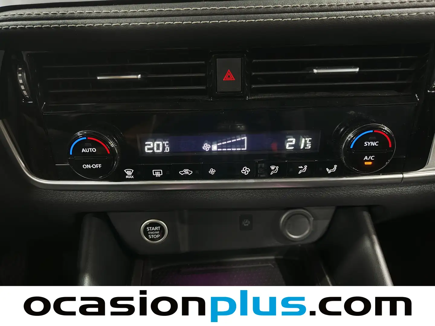 Foto Nissan QASHQAI Nissan Qashqai DIG-T 140 N-Connecta (140 CV)