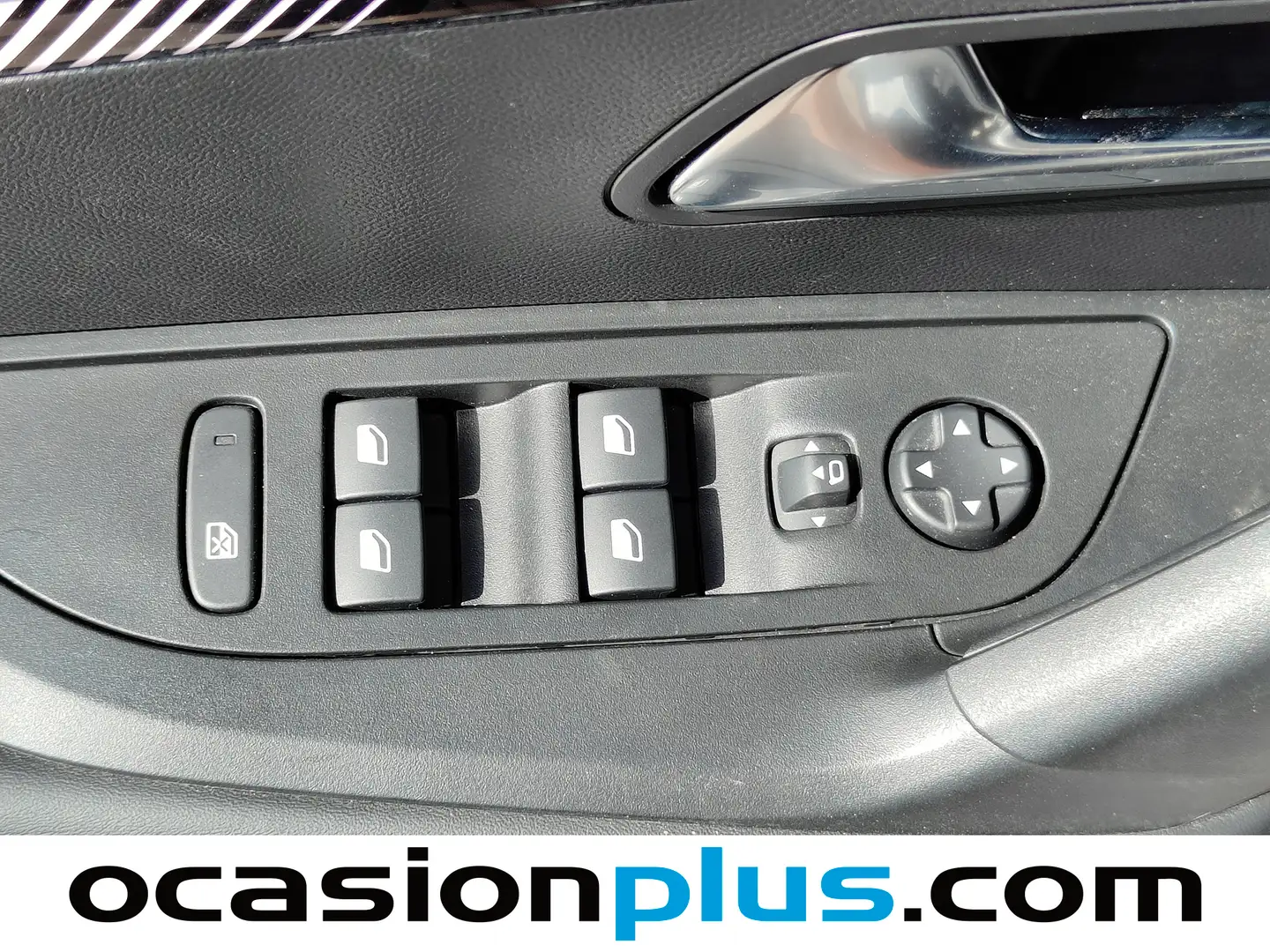 Foto Peugeot 2008 Peugeot 2008 PureTech 130 S&S Allure EAT8 (130 CV)