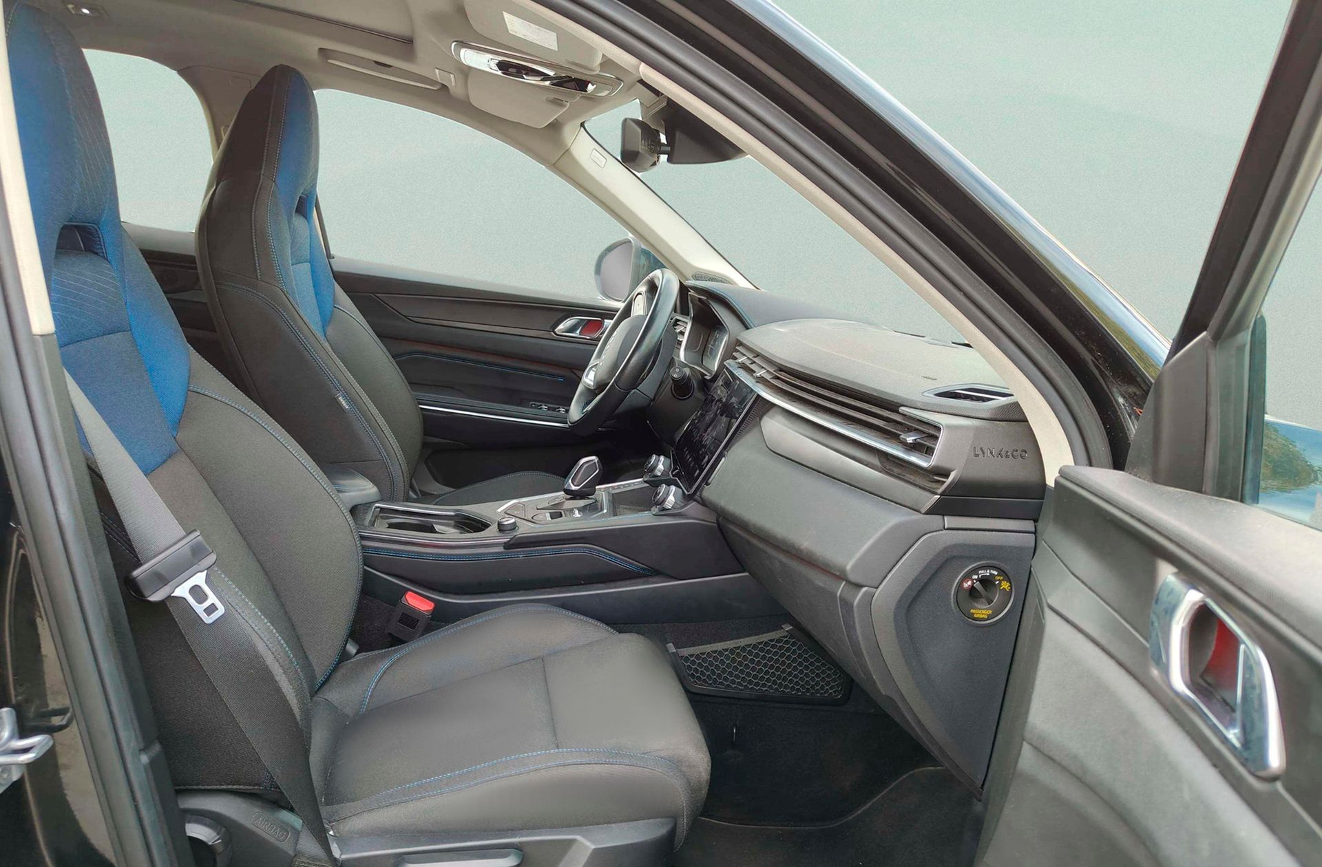 Lynk & Co 01 1.5 PHEV - foto 22