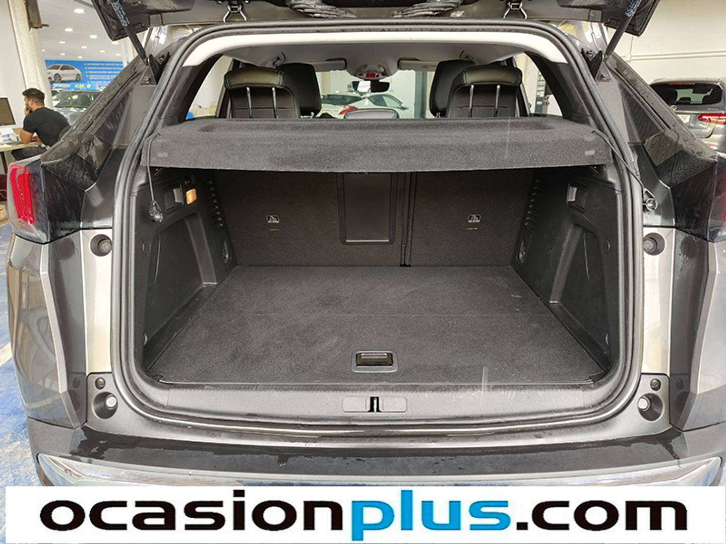 Foto Peugeot 3008 Hybrid Peugeot 3008 Hybrid 225 Allure e-EAT8 (225 CV)