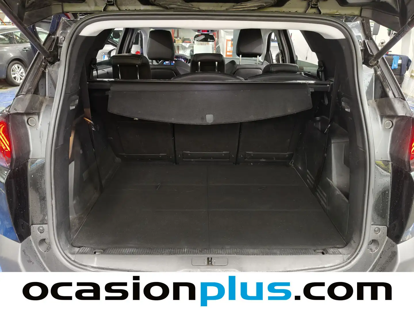 Foto Peugeot 5008 Peugeot 5008 PureTech 130 S&S Allure Pack (130 CV)