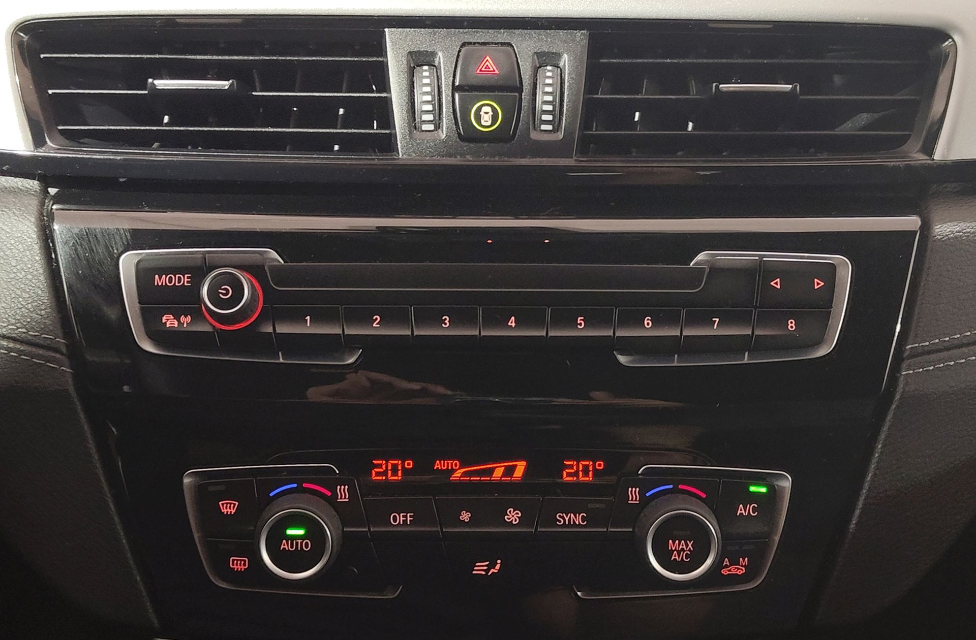 BMW X2 sDrive16d - foto 31