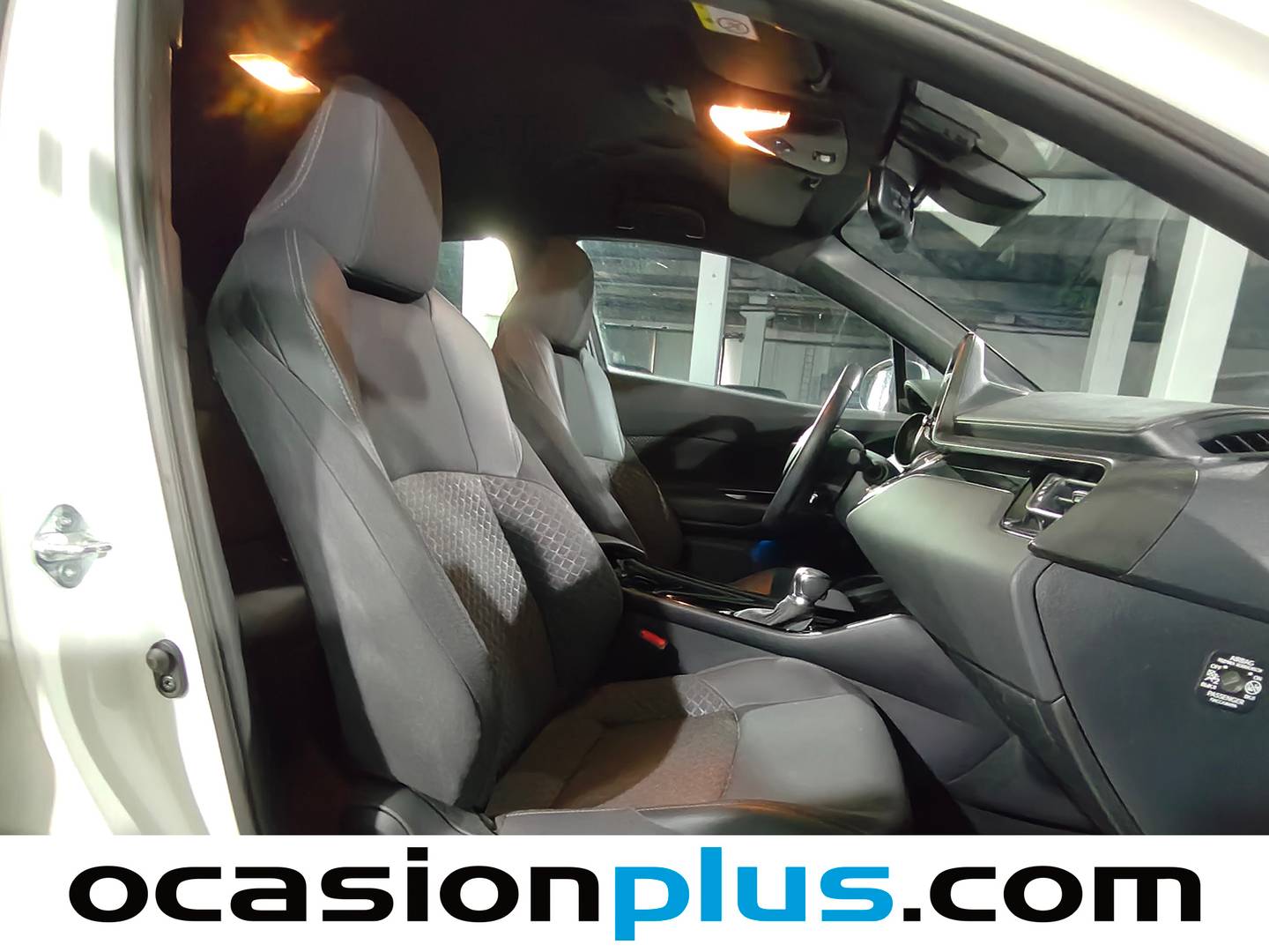 Toyota C-HR Toyota C-HR 180H Advance (184 CV) al mejor precio