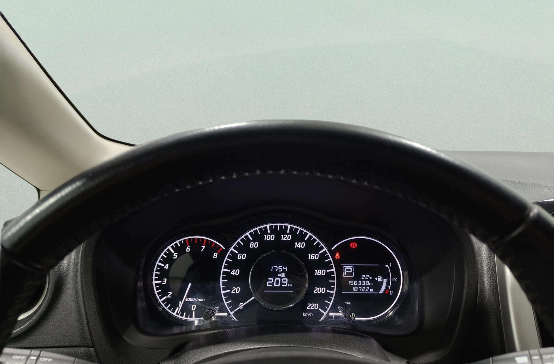 Nissan Note 1.2G DIG-S Tekna Sport Xtronic - foto 25