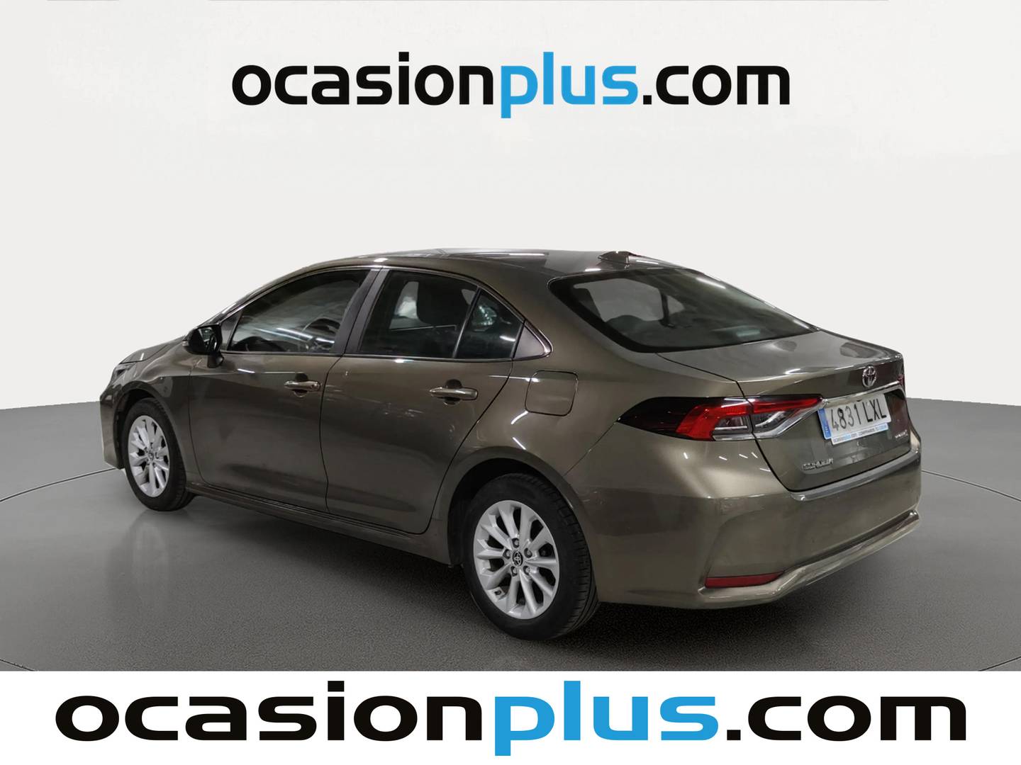 Foto trasera Toyota Corolla Toyota Corolla 1.8 125H Business Plus E-CVT (122 CV) izquierda