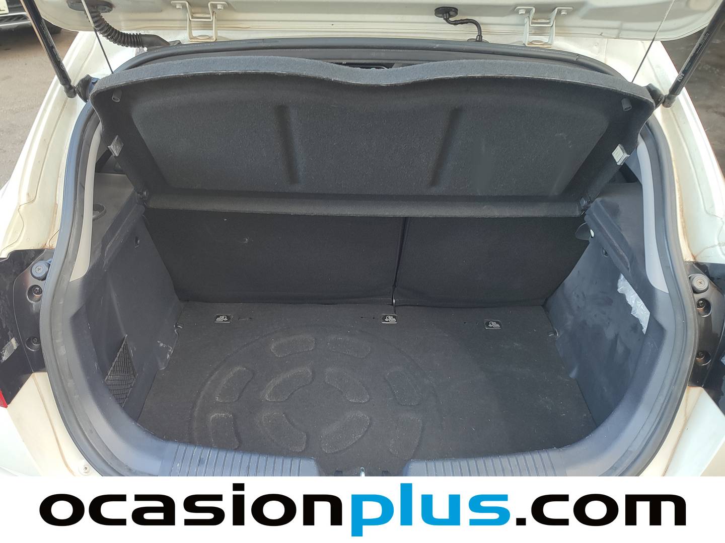 Fotos maletero KIA Rio KIA Rio 1.2 CVVT Concept (85 CV)