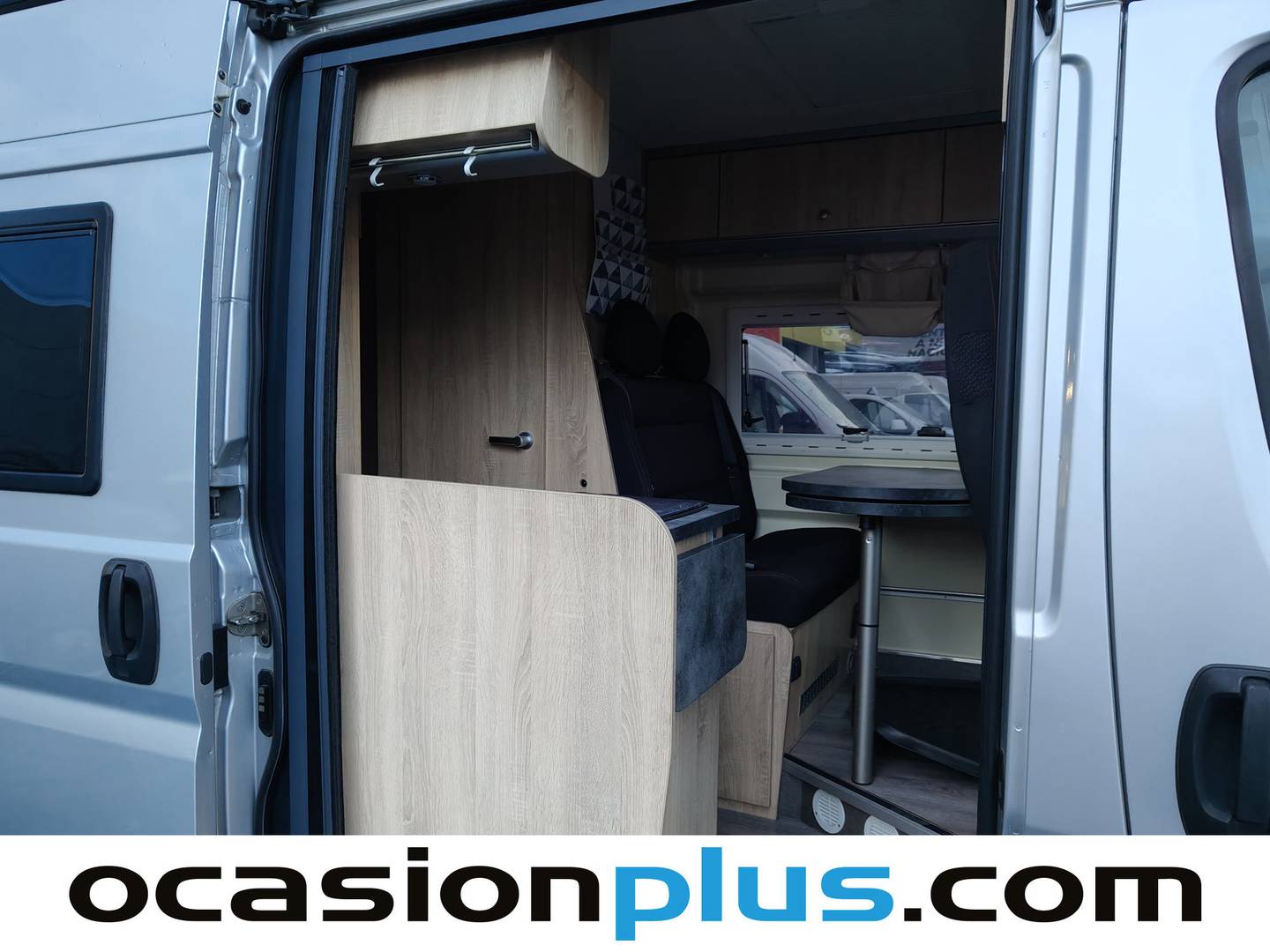 Foto Clever Vans Celebration 600 Clever Vans Celebration 600 Celebration 600 2.0 D  (163 CV) 4 Plazas CAMPERIZADA