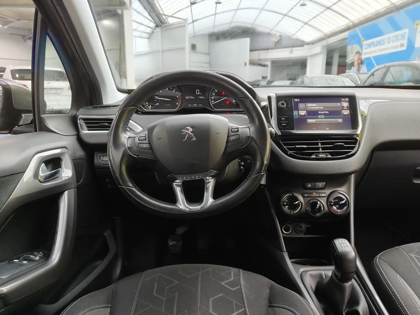 Foto Peugeot 2008 Peugeot 2008 BlueHDi 100 S&S Active (100 CV)