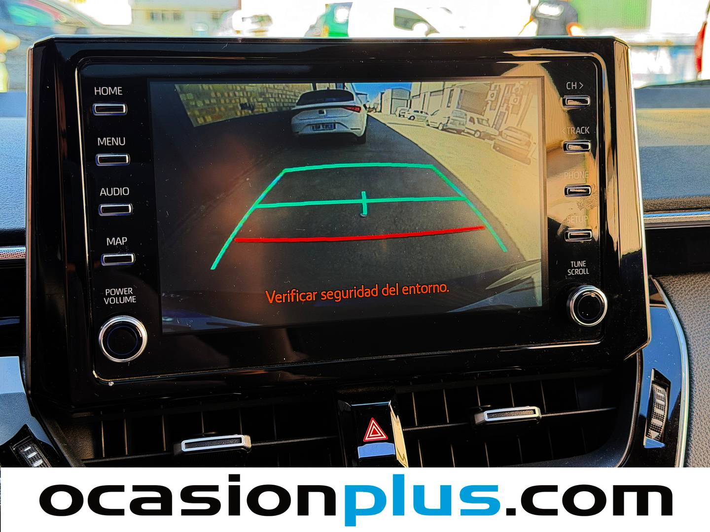 Equipamiento del Toyota Corolla Toyota Corolla 180H Feel! E-CVT (180 CV)