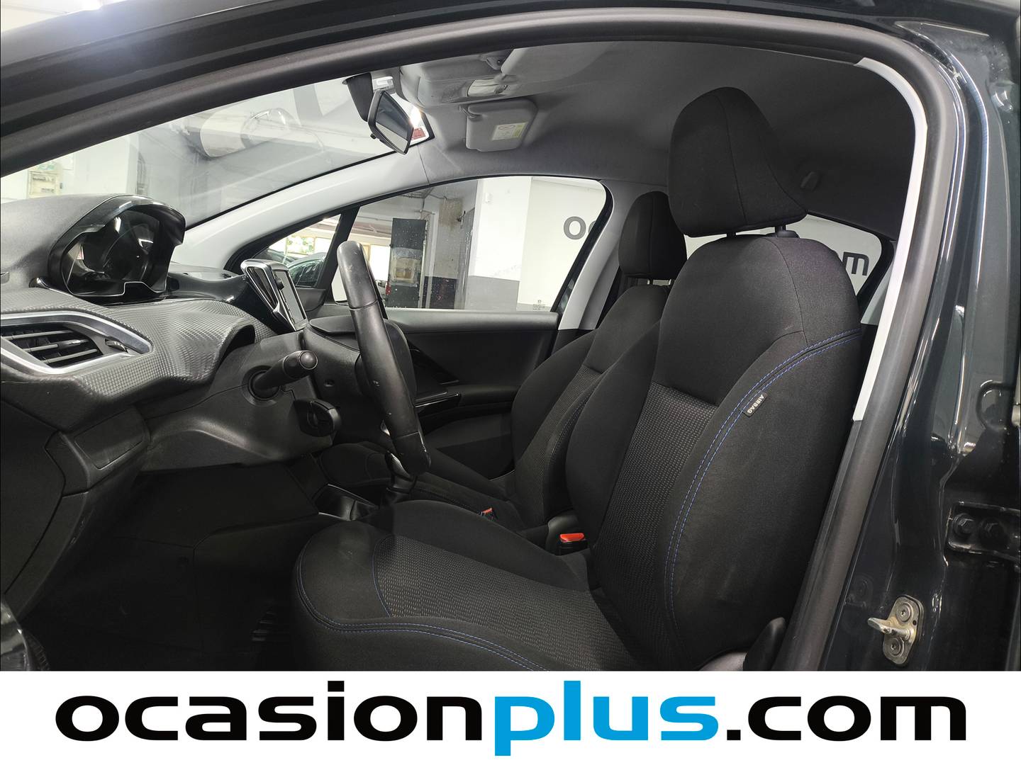 Foto asientos delanteros Peugeot 208 Peugeot 208 1.2 PureTech Style (82 CV)