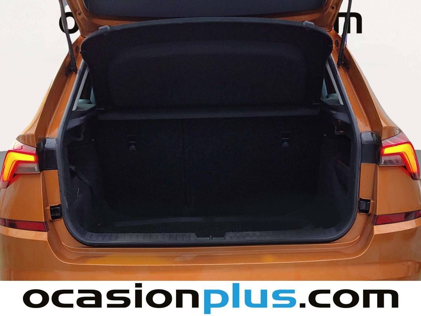 Foto asientos delanteros Skoda Kamiq Skoda Kamiq 1.0 TSI Emotion (110 CV)