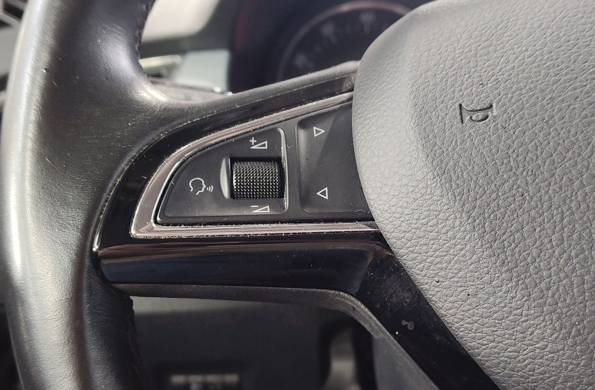 Škoda Fabia 1.2 TSI Like - foto 28
